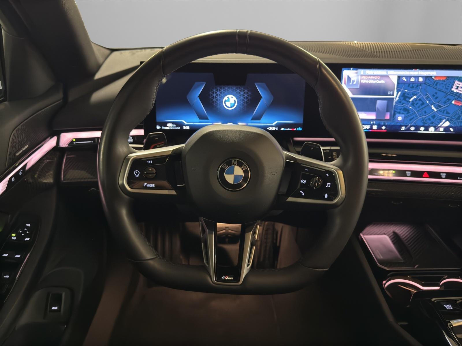 BMW 540d xDrive Touring-image-14