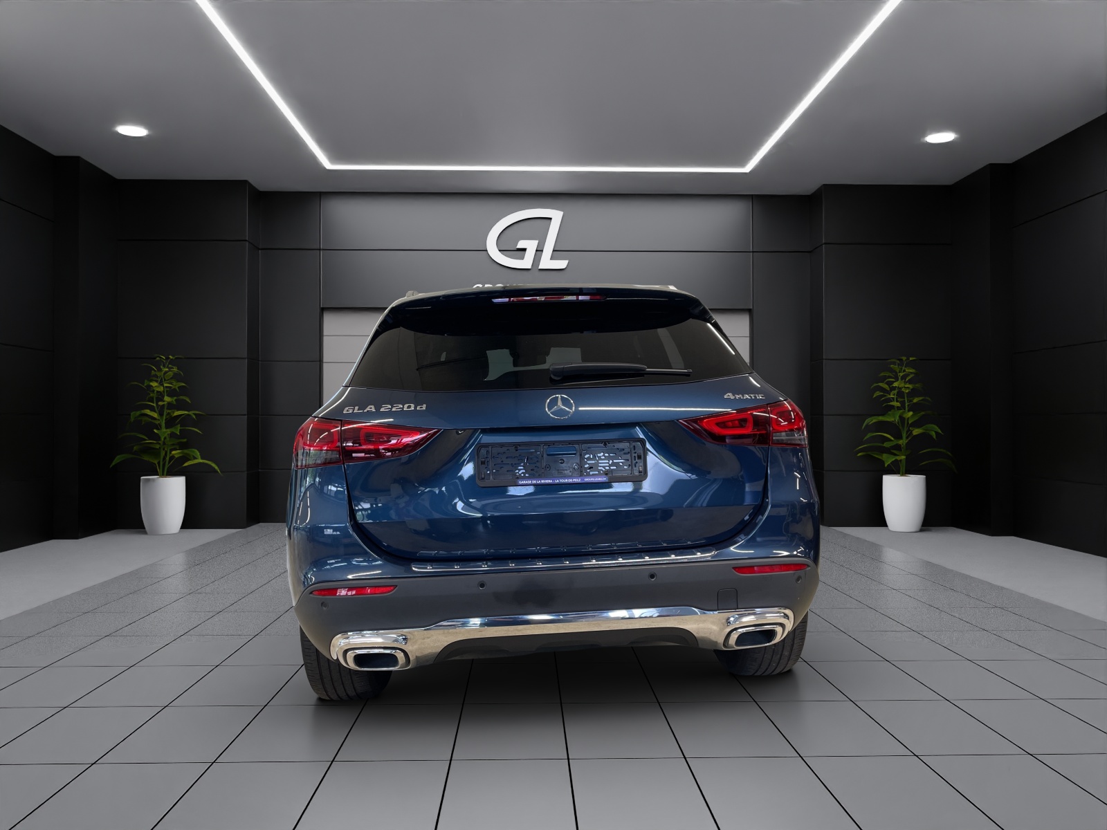 MERCEDES-BENZ GLA 220d 4Matic Progressive 8G-DCT-image-4