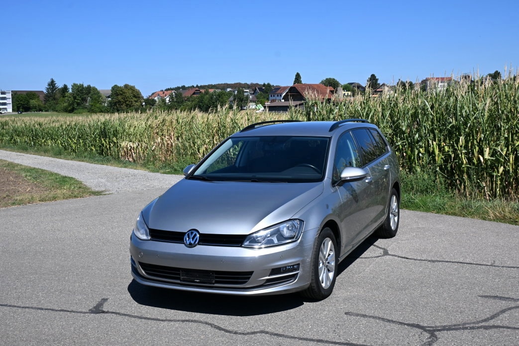 VW Golf Variant 1.6 TDI Comfortline DSG-image-0