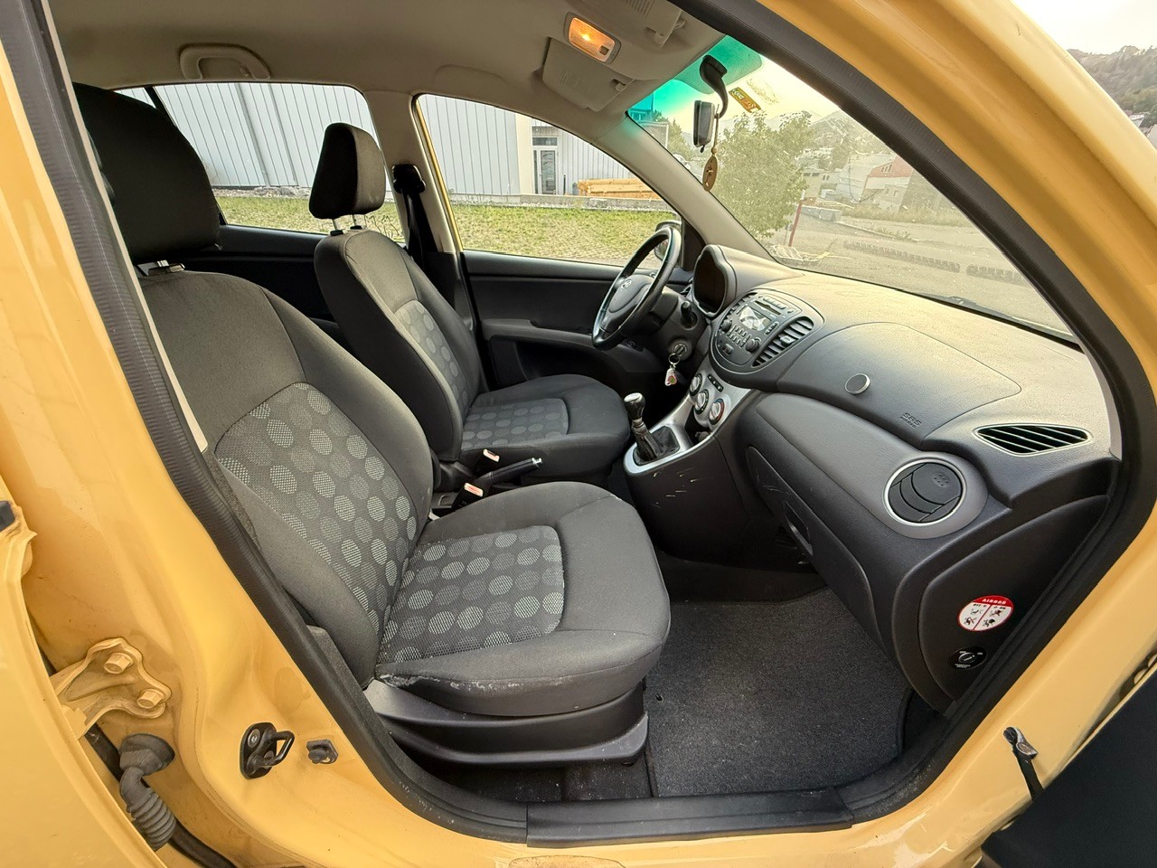 HYUNDAI i10 1.2 Style-image-11