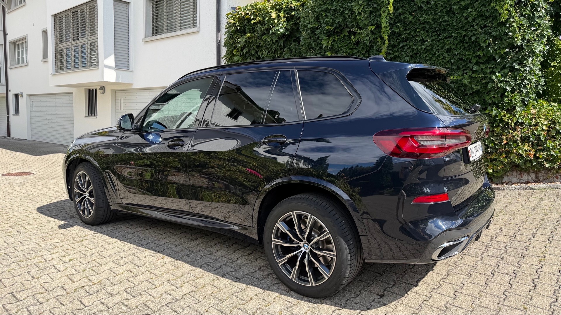 BMW 45e xDrive-image-0