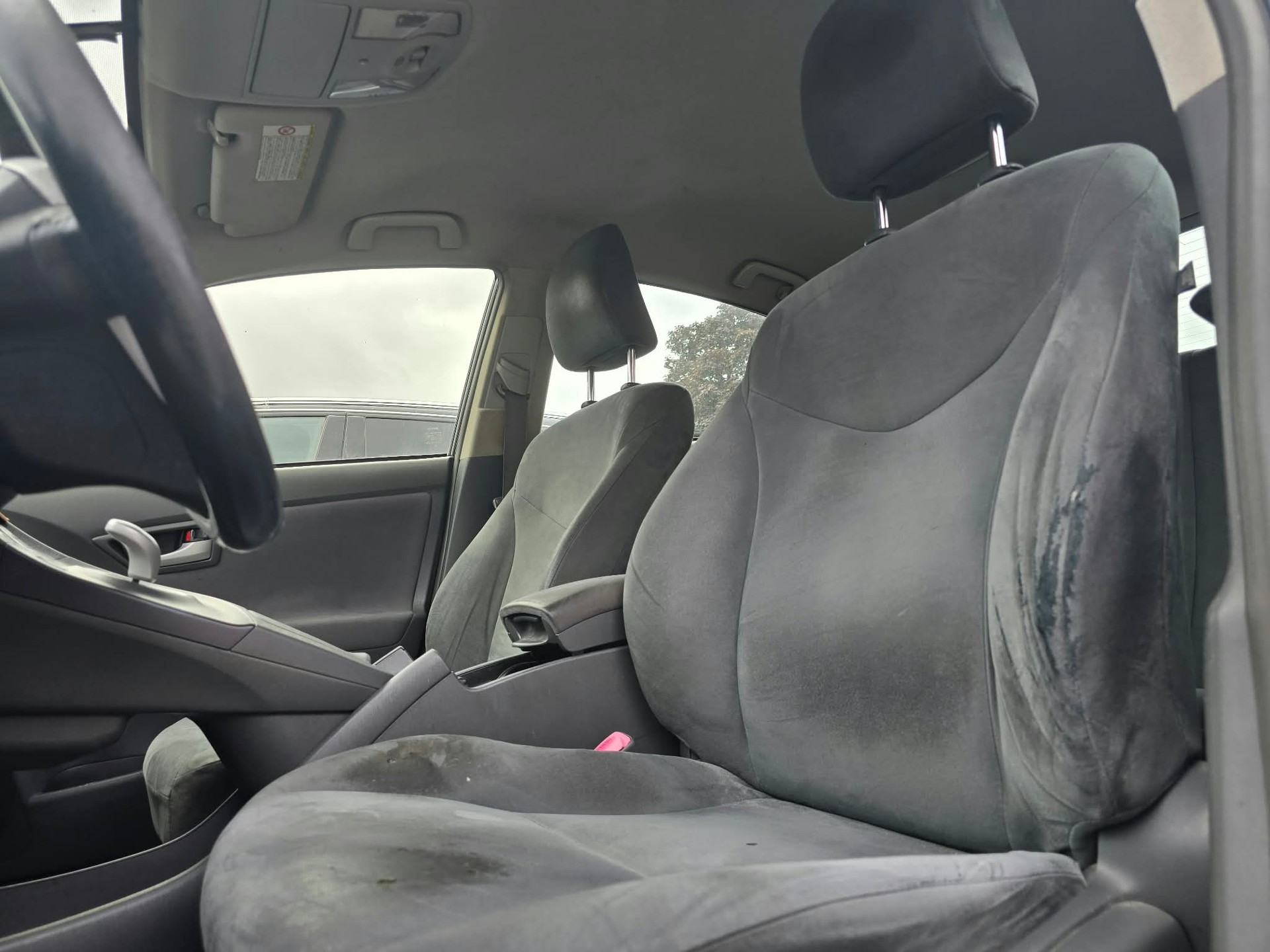 TOYOTA Prius 1.8 16V HSD Sol-image-6