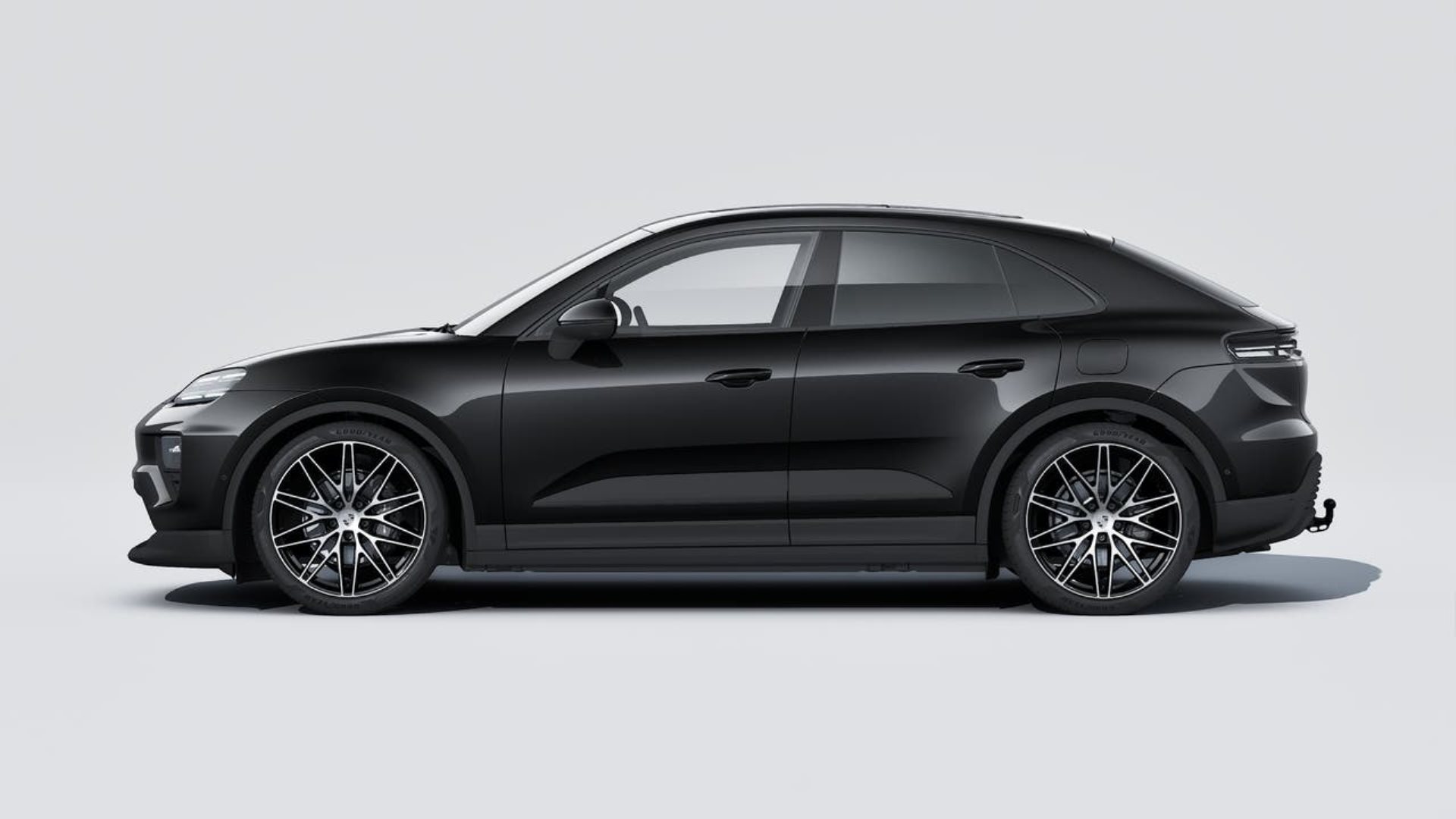 PORSCHE Macan 4-showroom-element-1