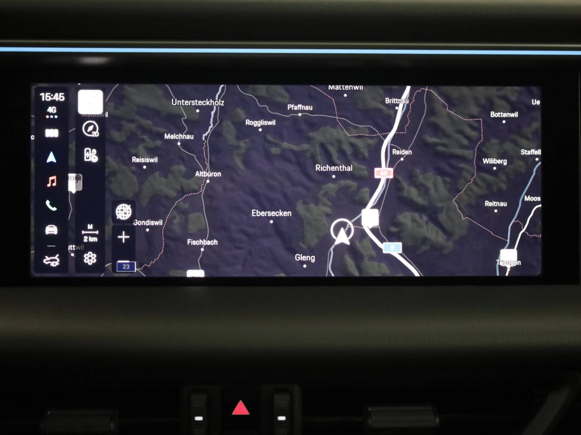 PORSCHE Macan 4-image-12