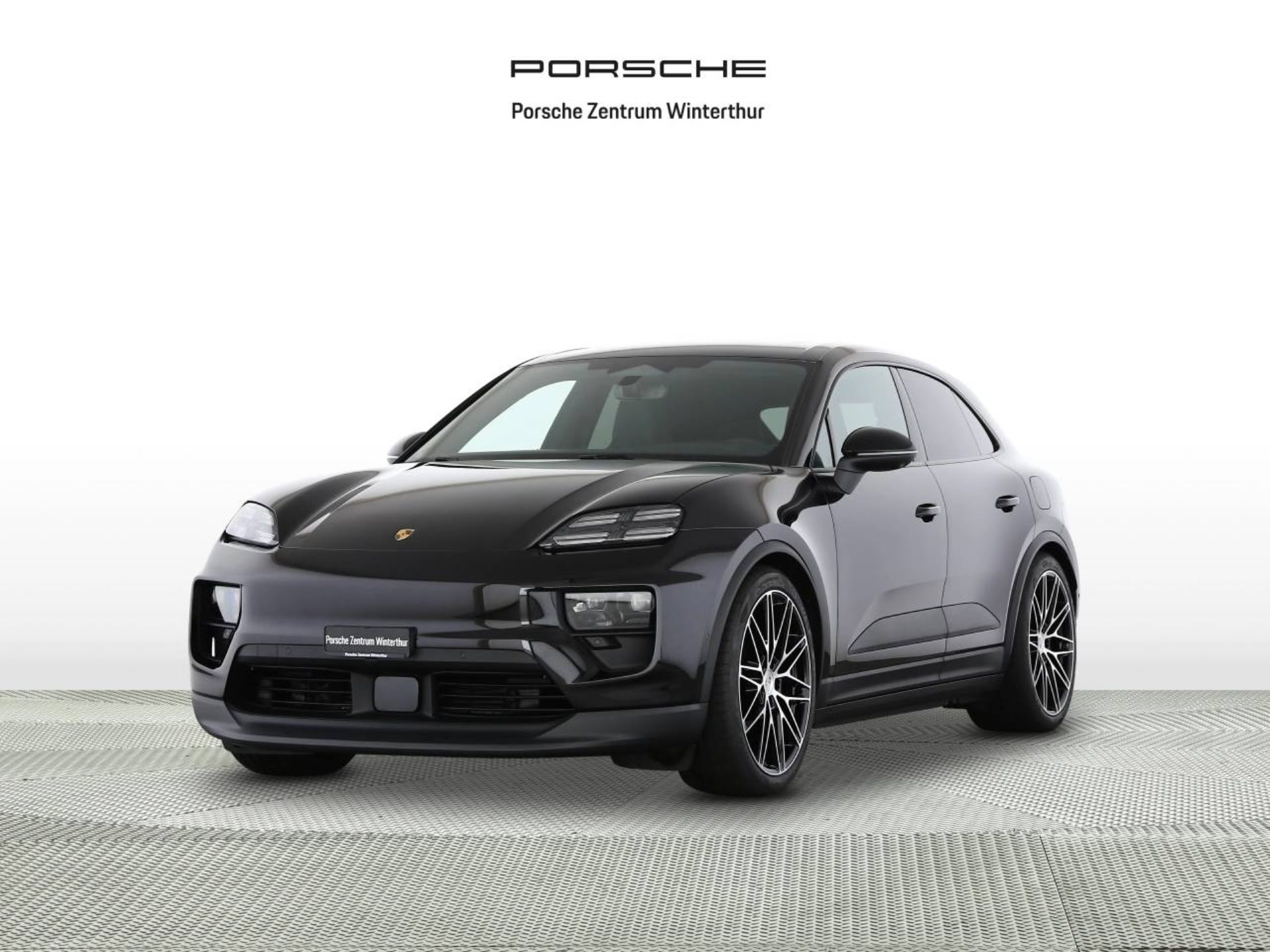 PORSCHE Macan 4-image-0