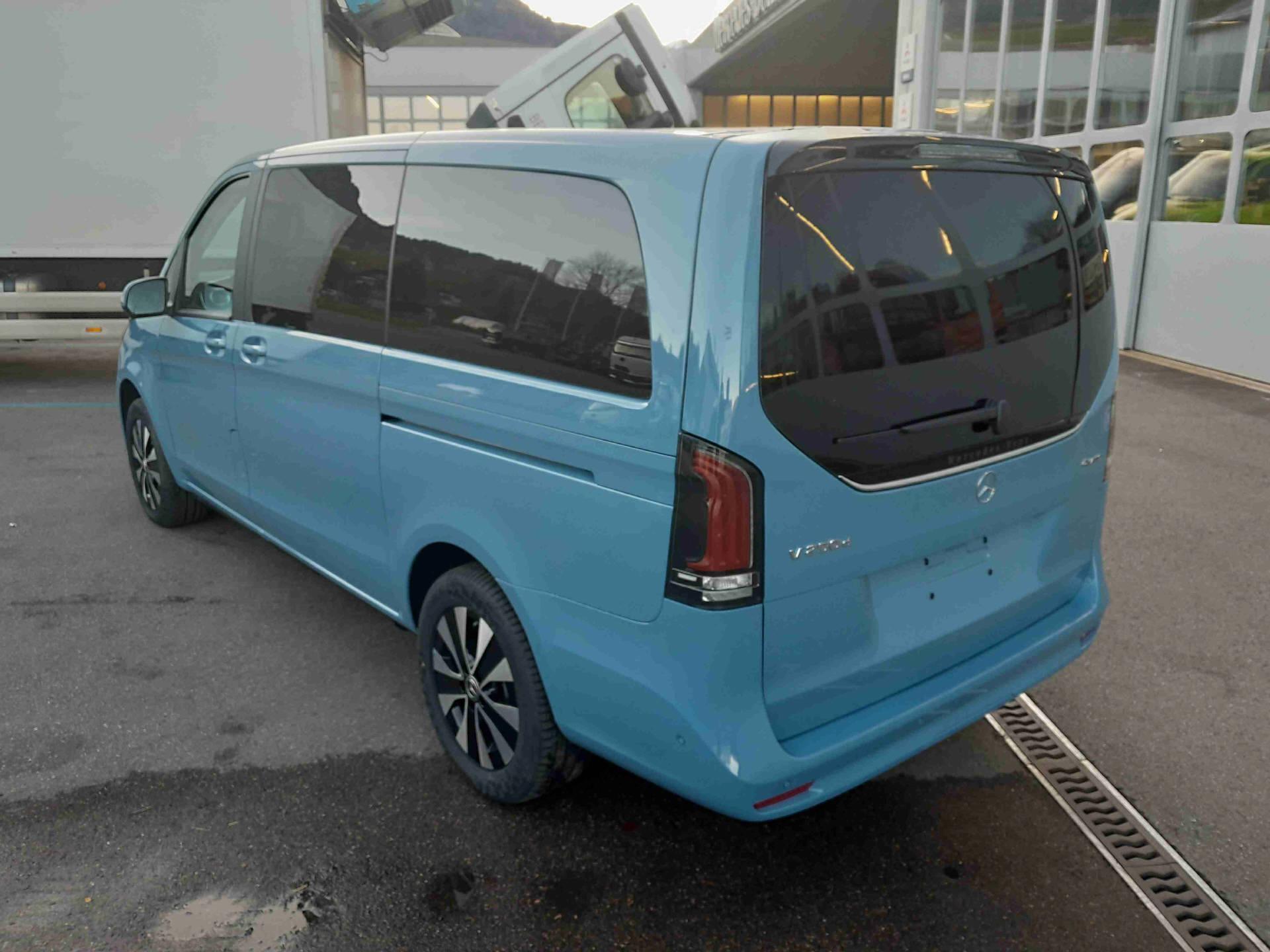 MERCEDES-BENZ V 250d Trend L 4x4-image-2