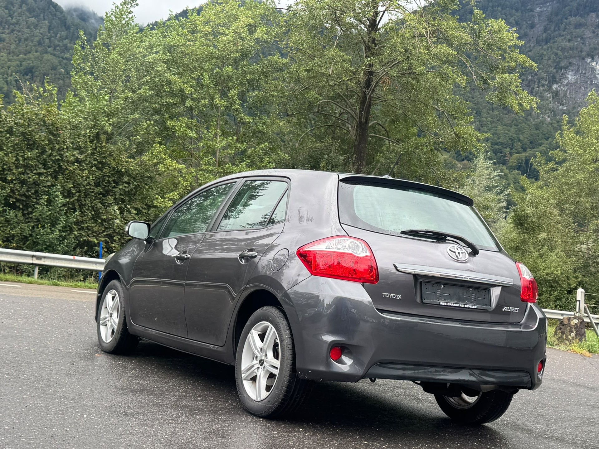 TOYOTA Auris 1.6 Linea Sol-image-6