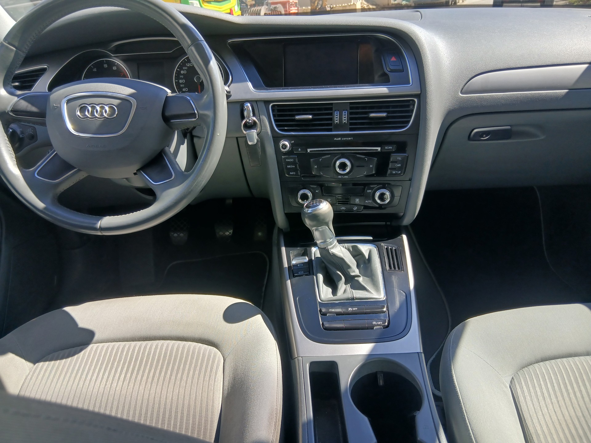 AUDI A4 Avant 1.8 TFSI-image-6