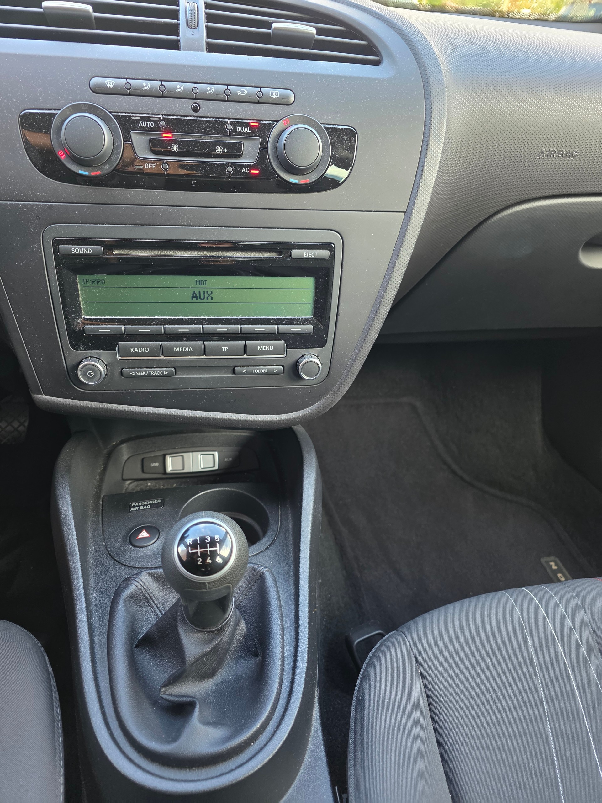SEAT Leon 1.2 TSI COPA Reference-image-13