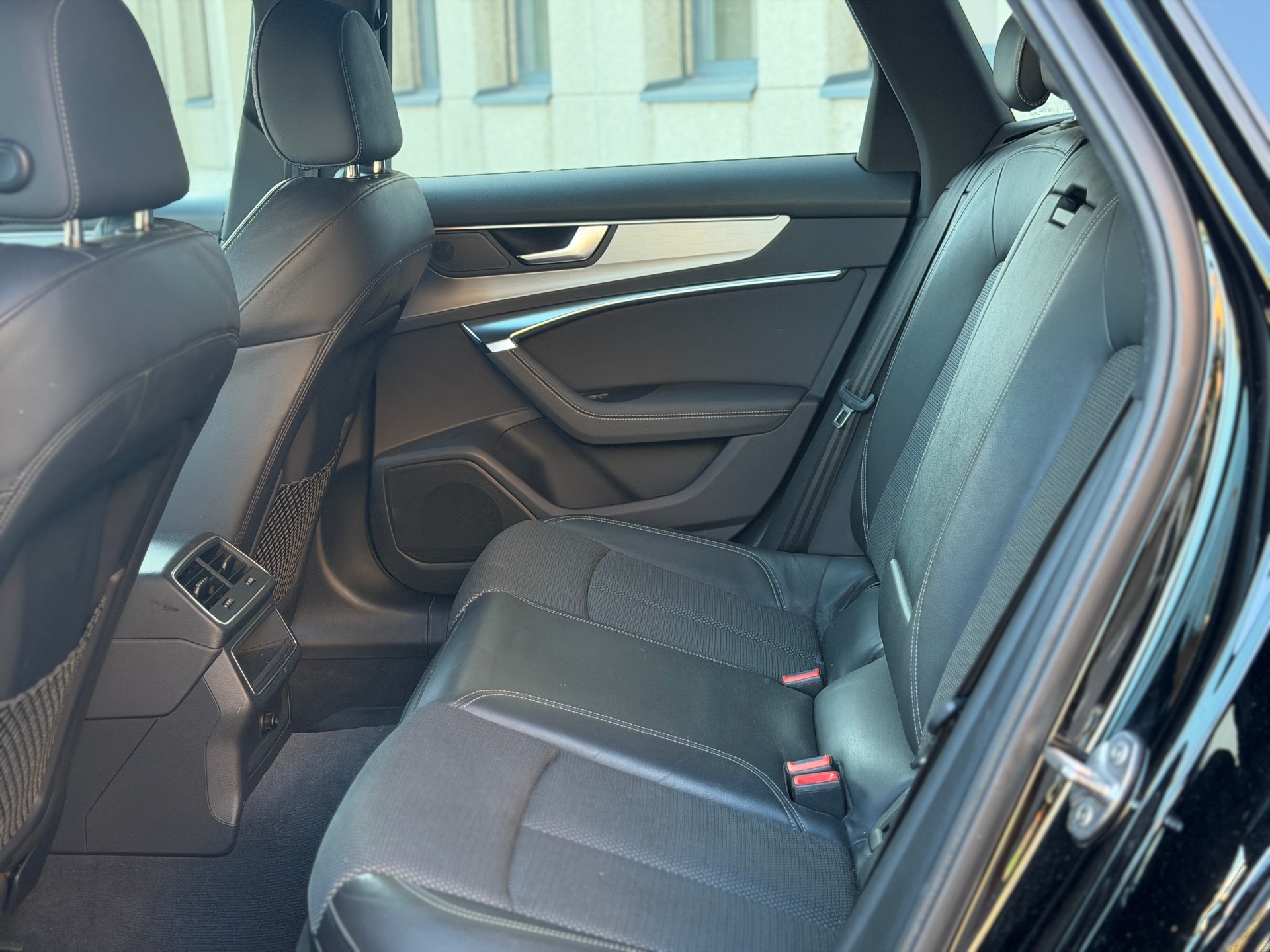AUDI A6 Avant 40 TDI Sport quattro S-tronic-image-22
