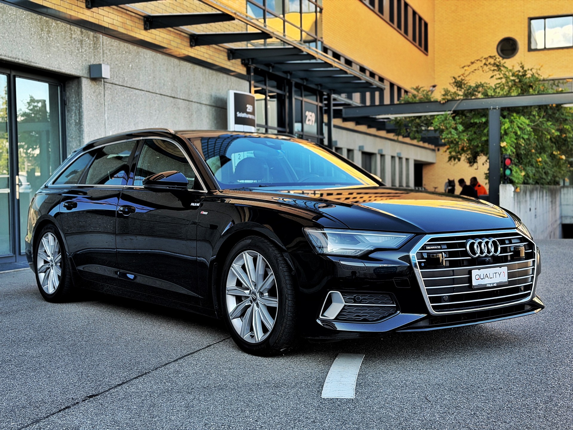 AUDI A6 Avant 40 TDI Sport quattro S-tronic-image-7