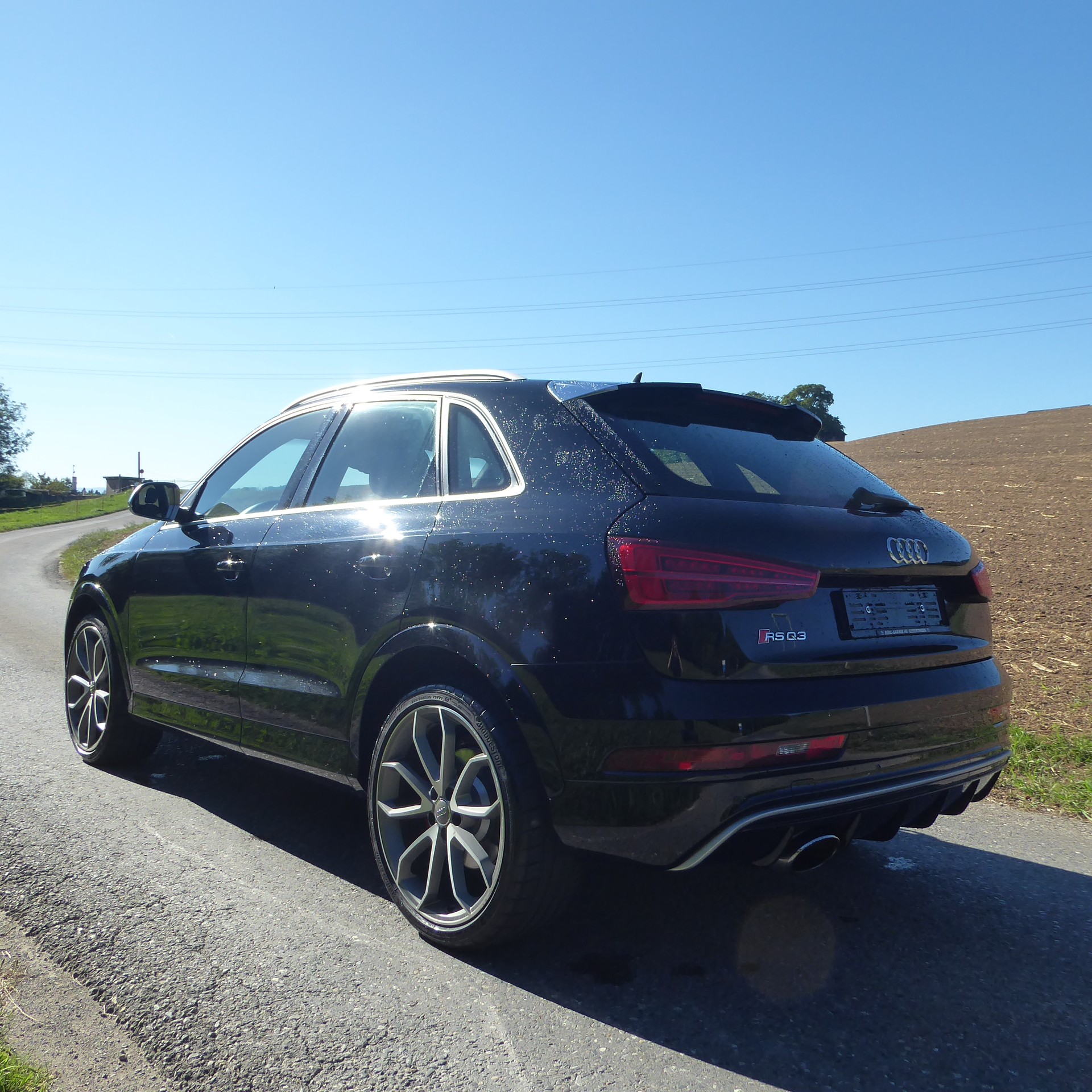 AUDI RS Q3 2.5 TFSI quattro S-tronic-image-2