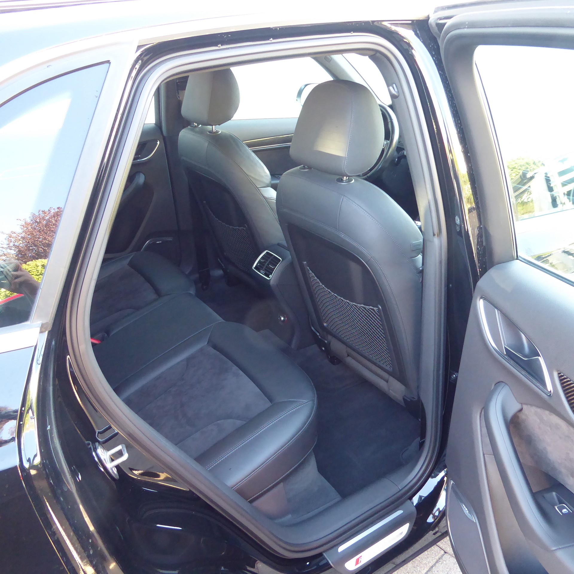 AUDI RS Q3 2.5 TFSI quattro S-tronic-image-8