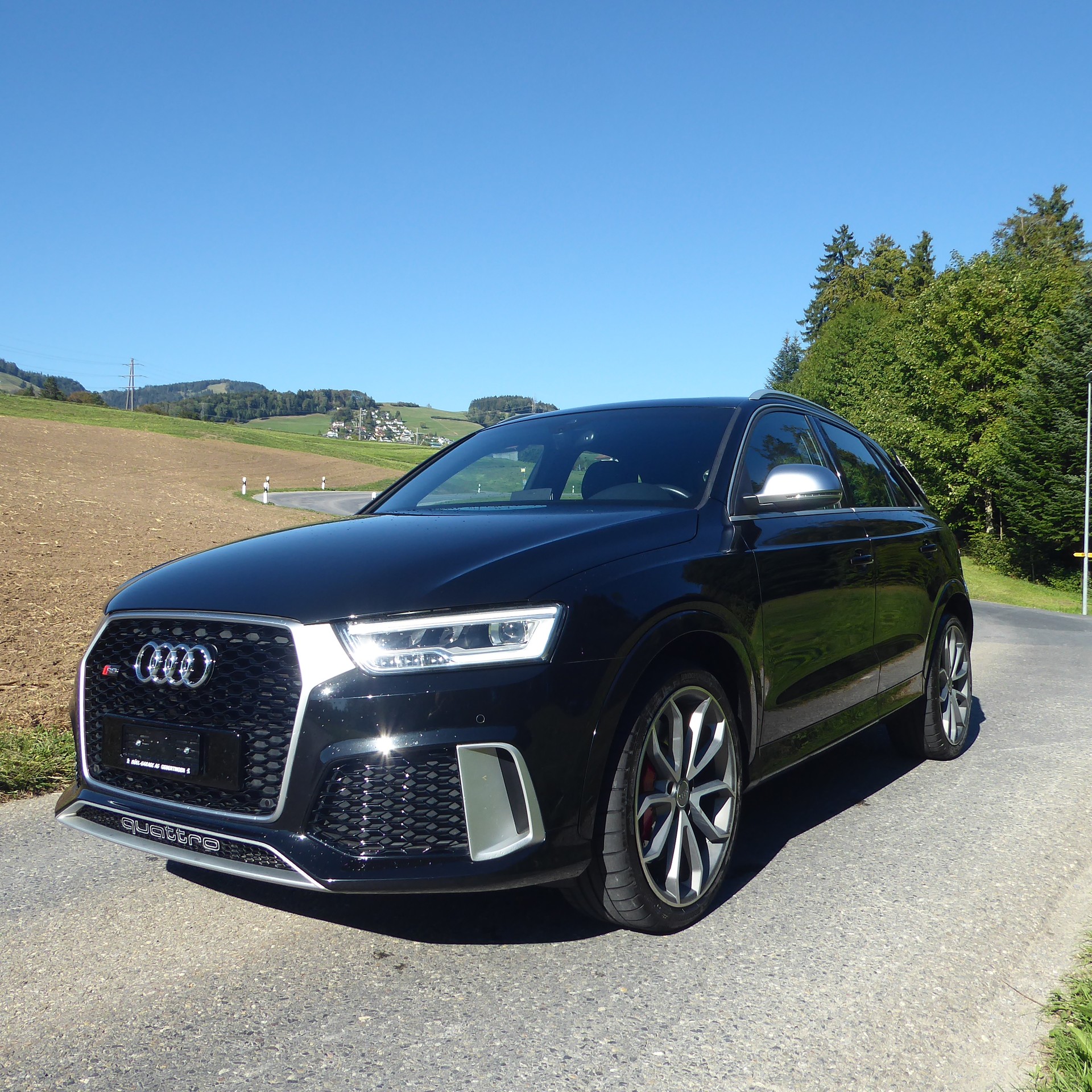 AUDI RS Q3 2.5 TFSI quattro S-tronic-image-0