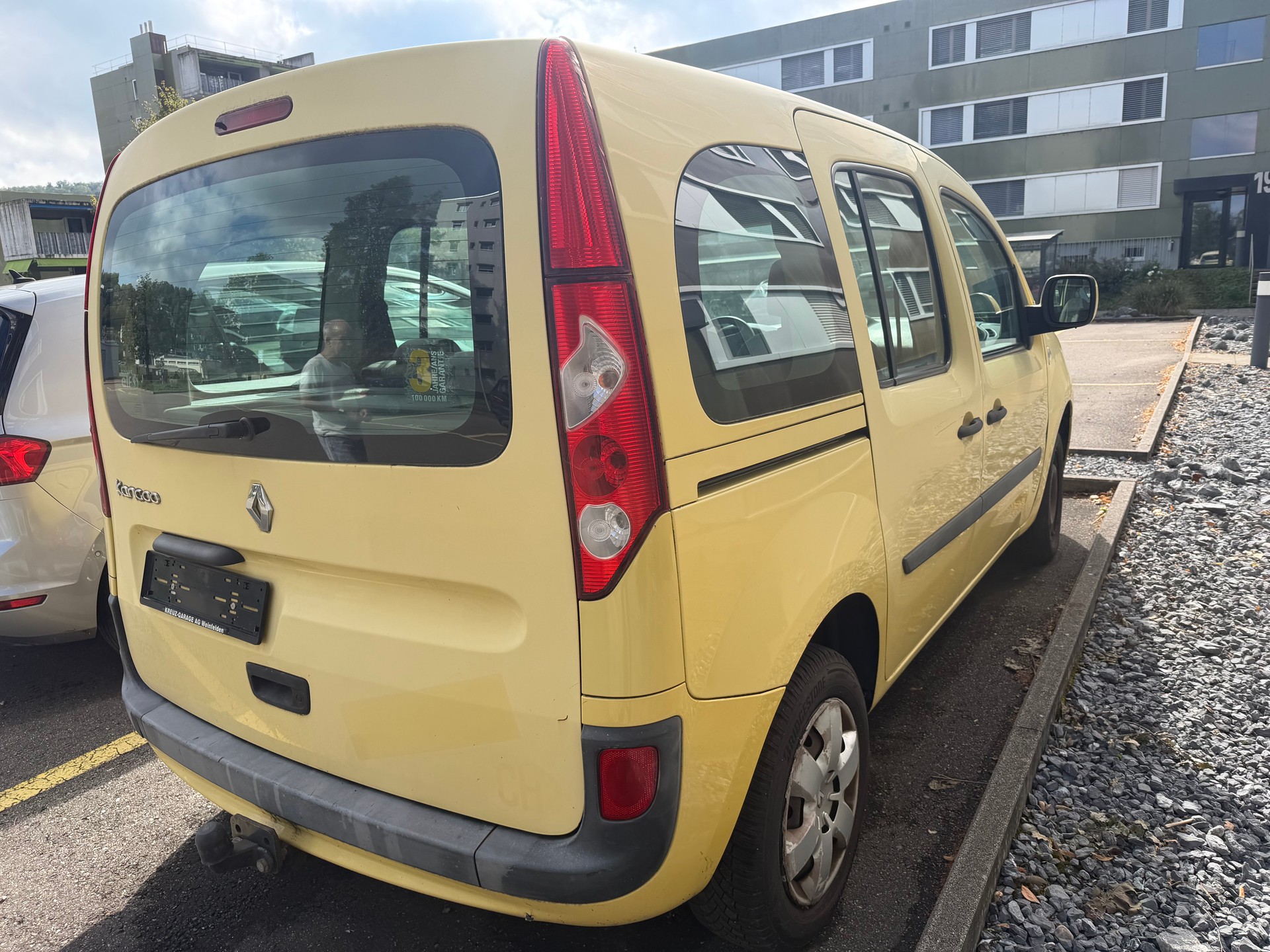 RENAULT Kangoo 1.5 dCi Authentique-image-4