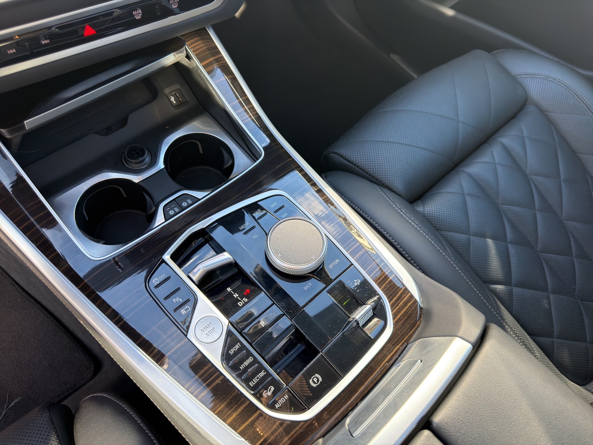 BMW X5 xDrive 50e M Sport Pro Steptronic-image-14