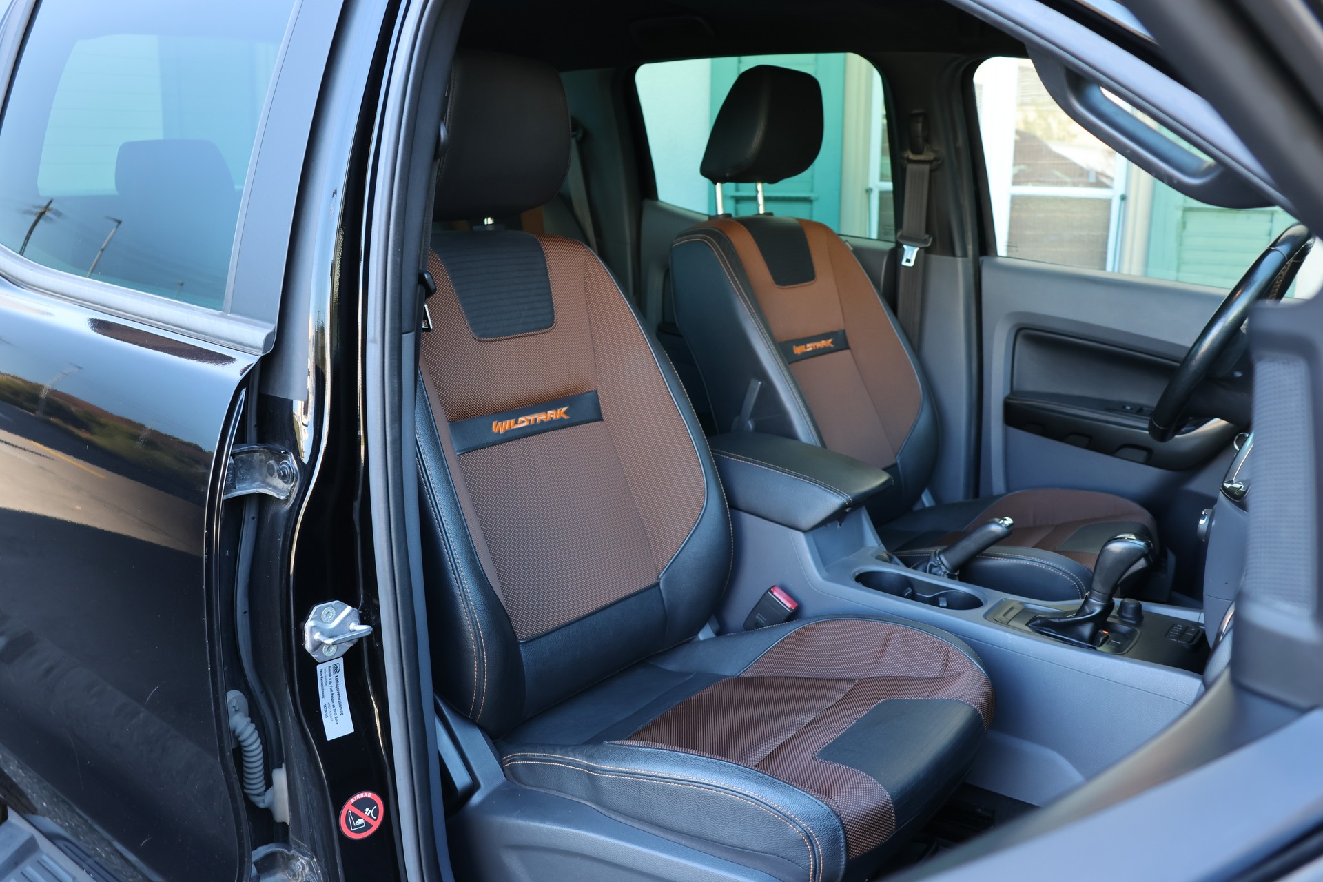 FORD Ranger Wildtrak 3.2 TDCi 4x4 A-image-11