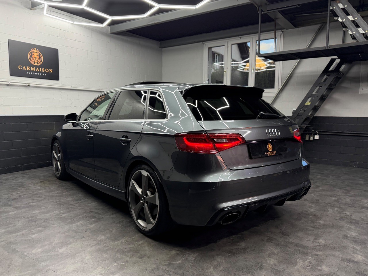AUDI RS3 2.5 TSI quattro S-tronic | CH-Auto | Panoramadach | ACC | Ohne OPF | Rückfahrkamera | Bang & Olufsen-image-7