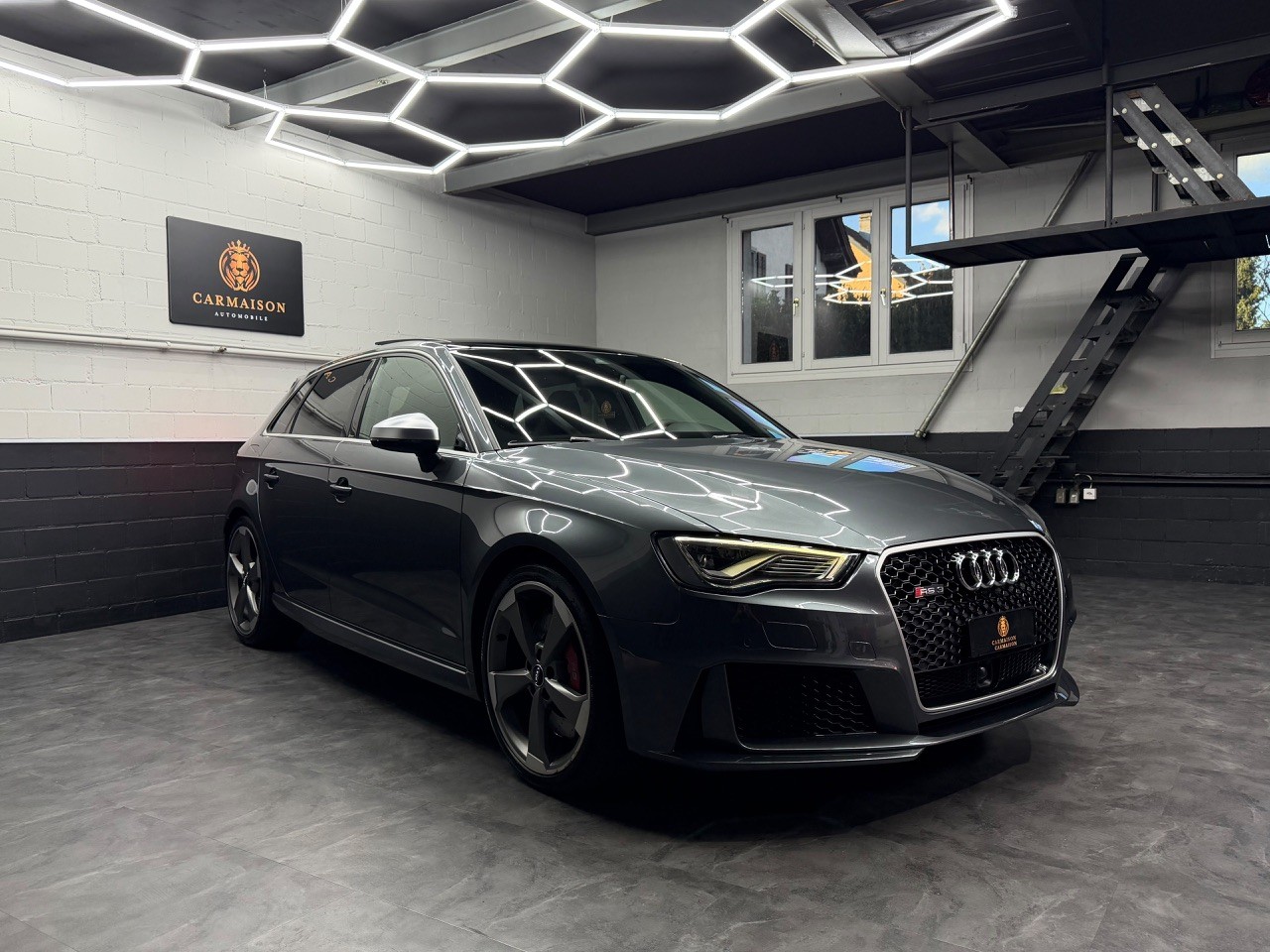 AUDI RS3 2.5 TSI quattro S-tronic | CH-Auto | Panoramadach | ACC | Ohne OPF | Rückfahrkamera | Bang & Olufsen-image-0