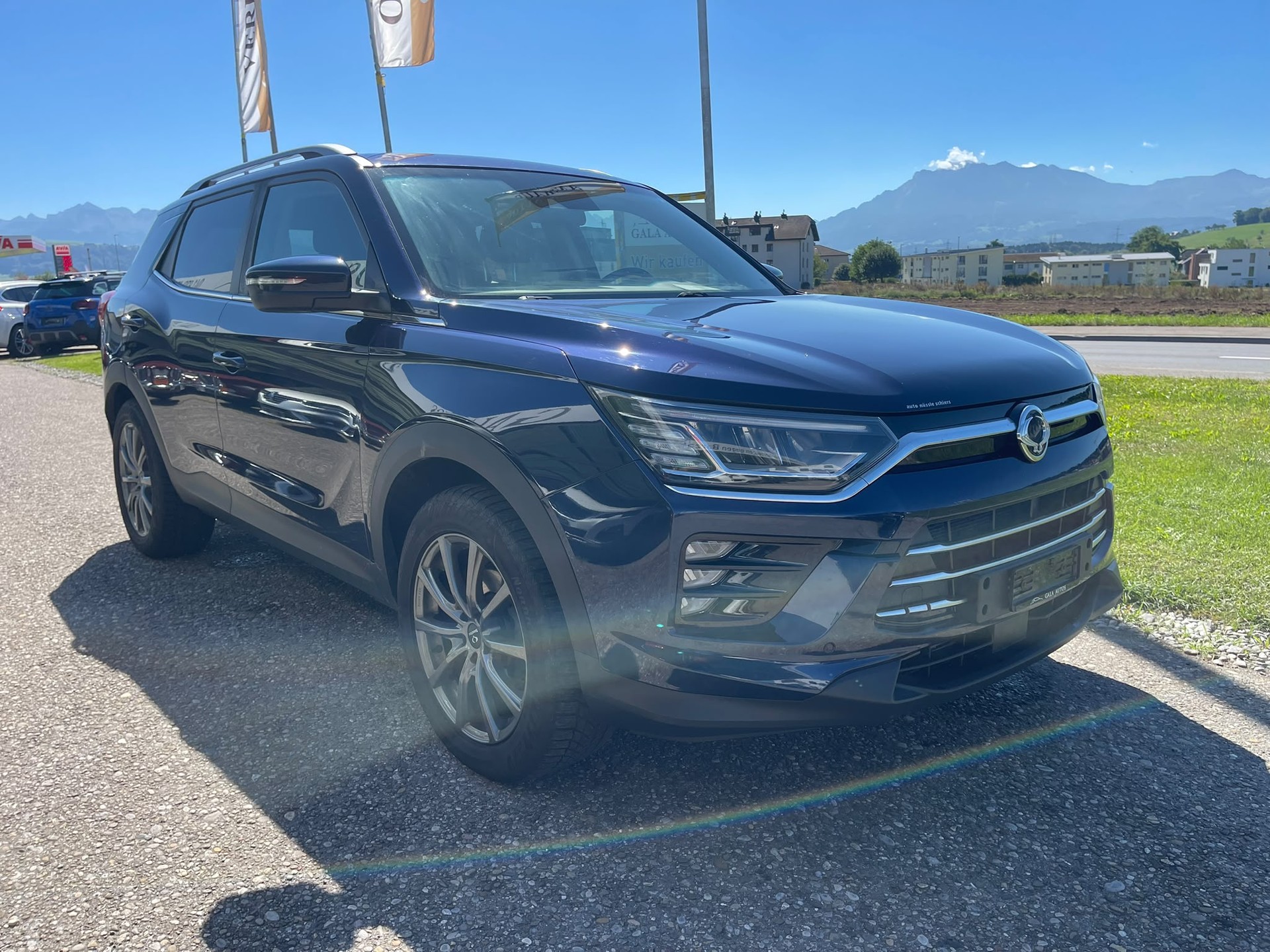 KGM-SsangYong Korando 1.6e Xdi Sapphire 4WD Automat-image-2