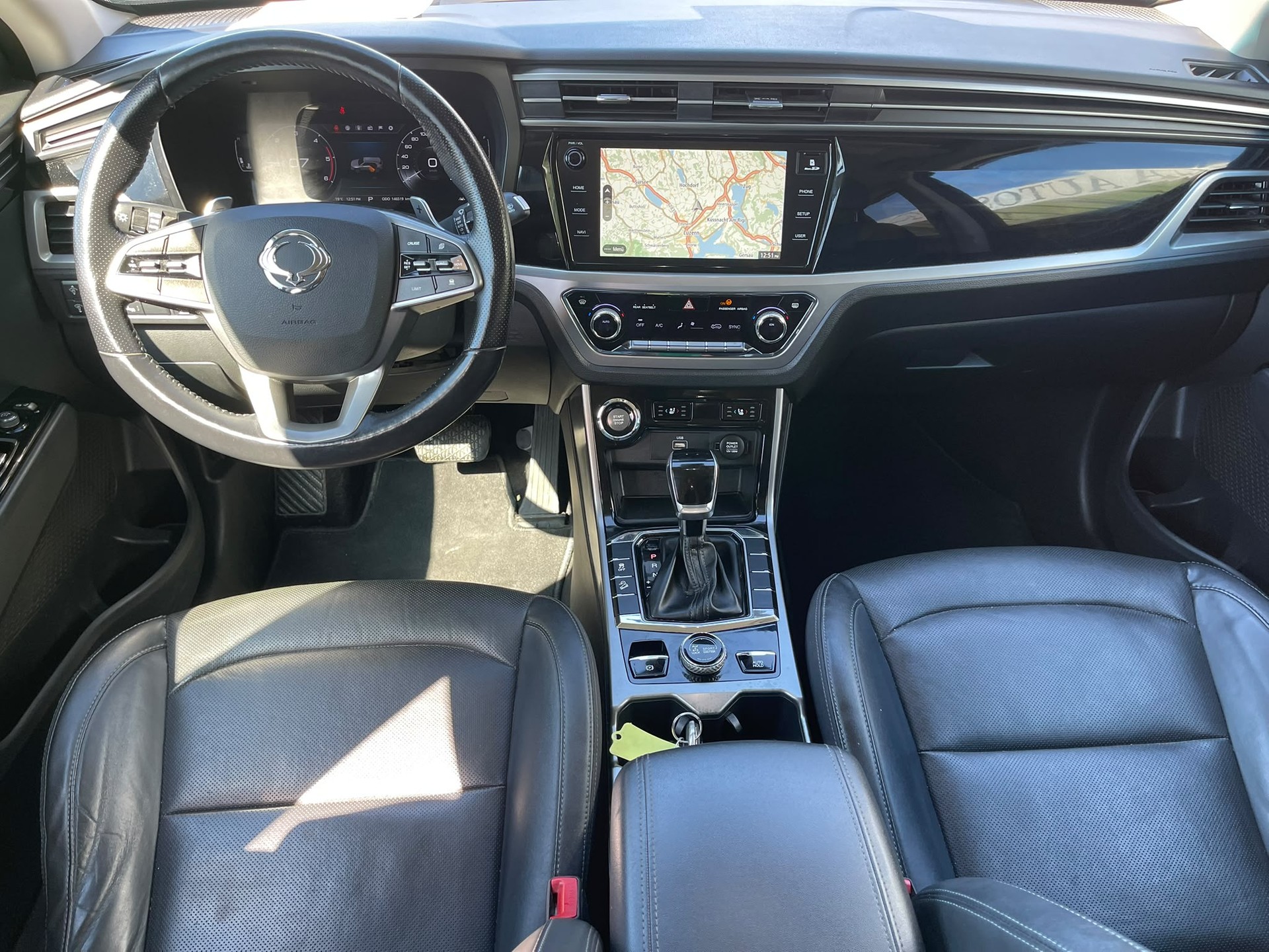 KGM-SsangYong Korando 1.6e Xdi Sapphire 4WD Automat-image-7