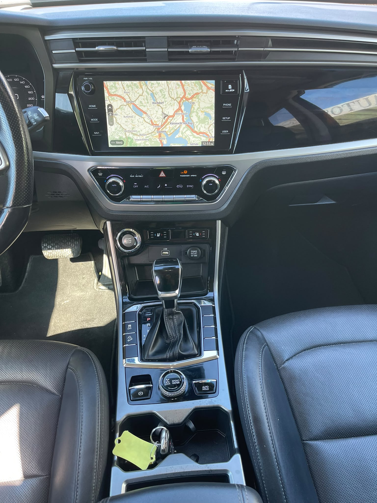 KGM-SsangYong Korando 1.6e Xdi Sapphire 4WD Automat-image-9
