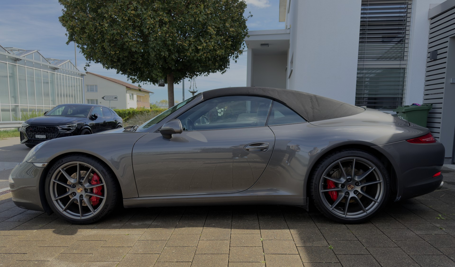 PORSCHE Carrera S-image-1