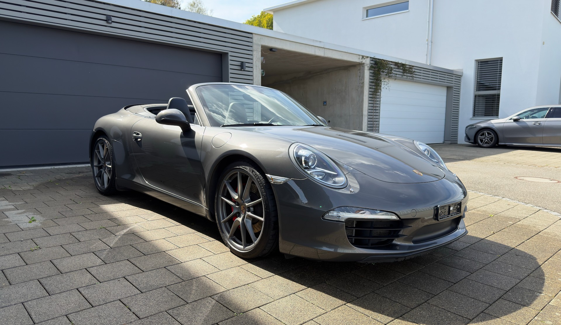PORSCHE Carrera S-image-3