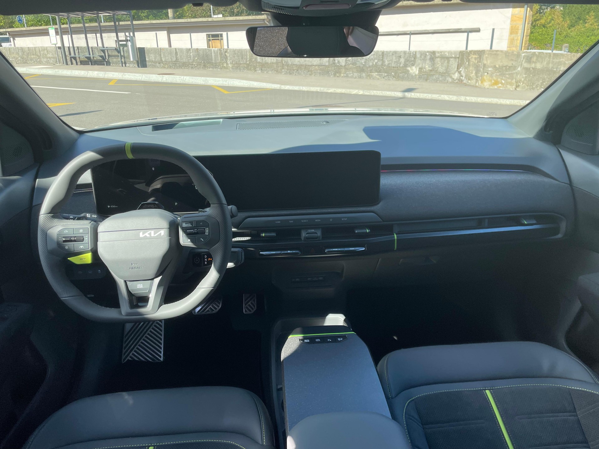 KIA EV3 81 kWh GT 4x4-image-8