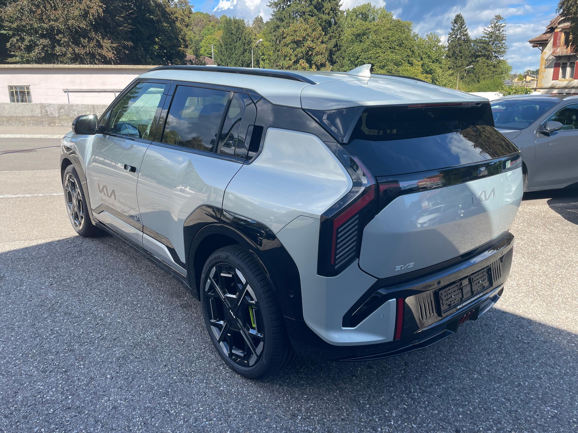 KIA EV3 81 kWh GT 4x4-image-4