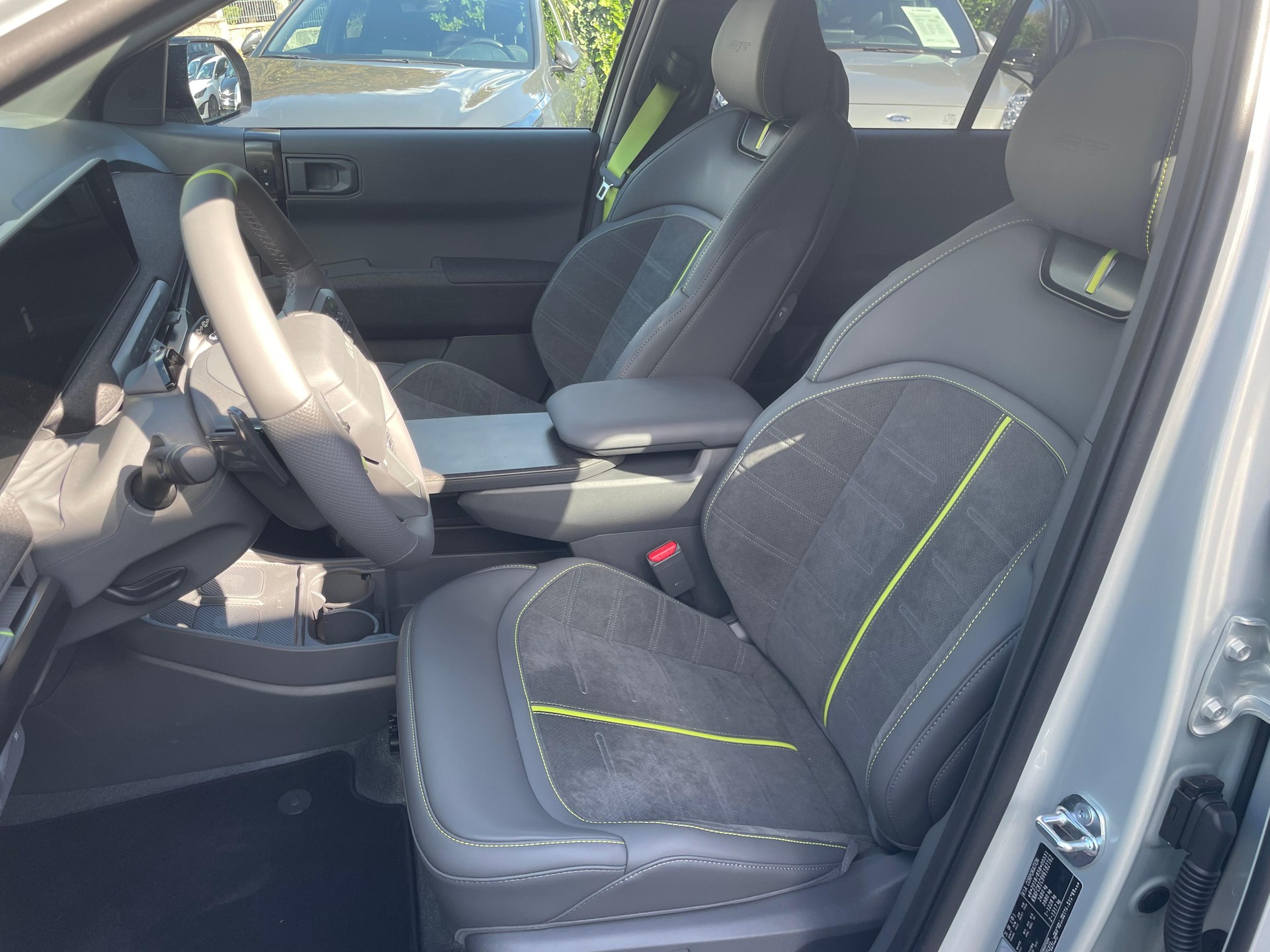 KIA EV3 81 kWh GT 4x4-image-10