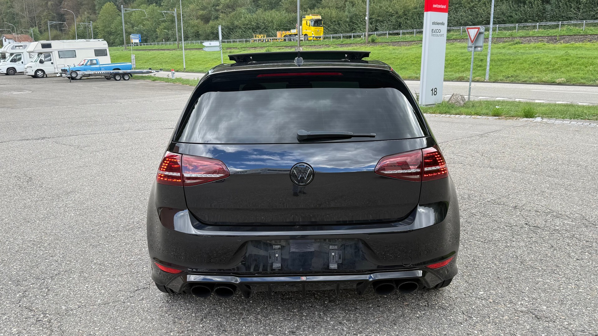 VW Golf 2.0 TSI R 4Motion DSG-image-7