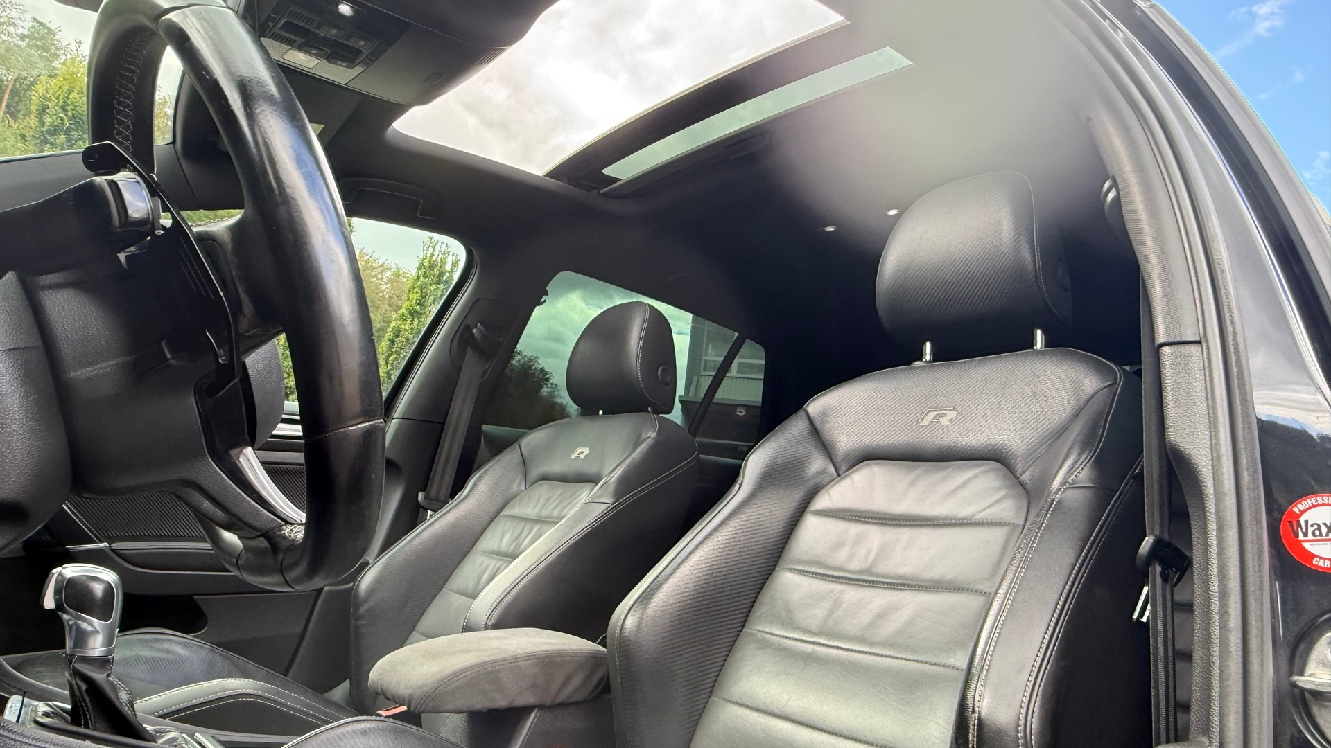 VW Golf 2.0 TSI R 4Motion DSG-image-13