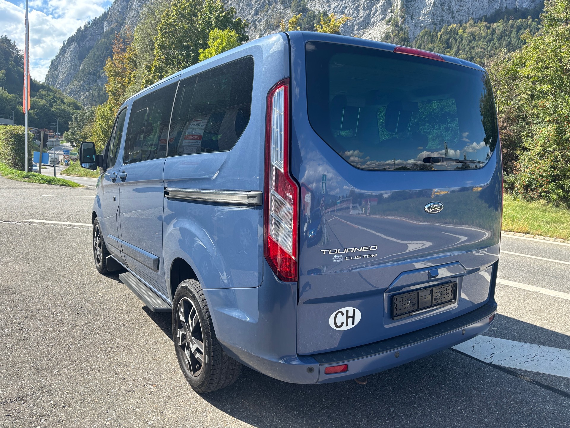 FORD Tourneo Custom 300 L1H1 Trend-image-6