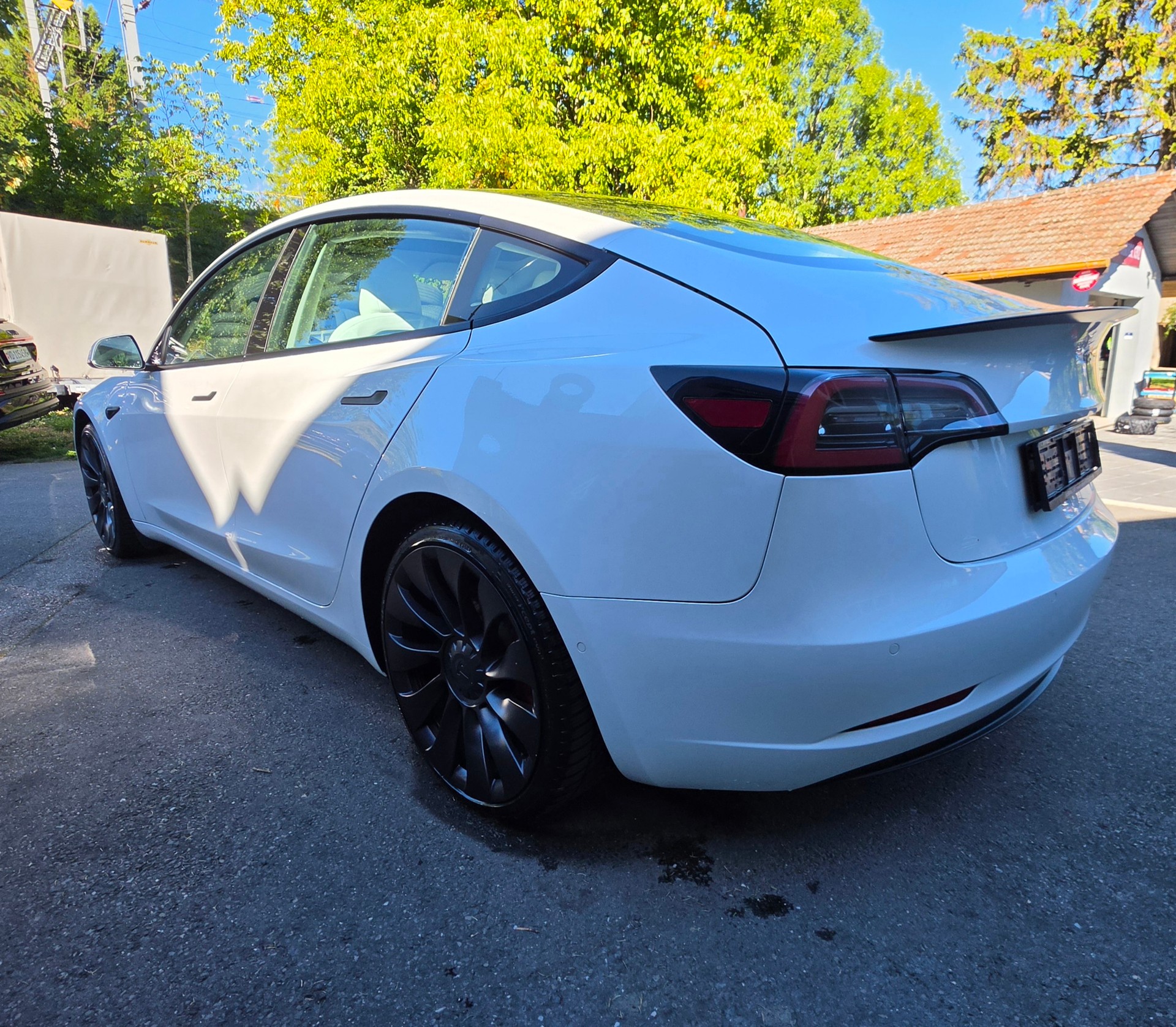 TESLA Model 3 Performance Dual Motor AWD-image-6
