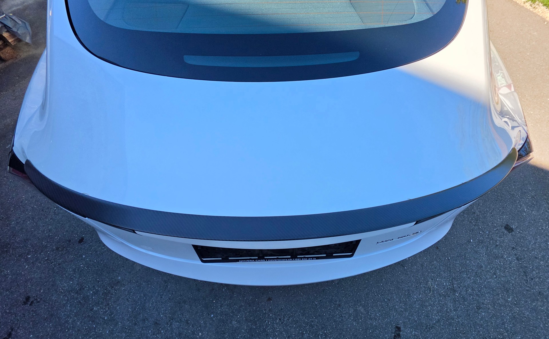 TESLA Model 3 Performance Dual Motor AWD-image-8