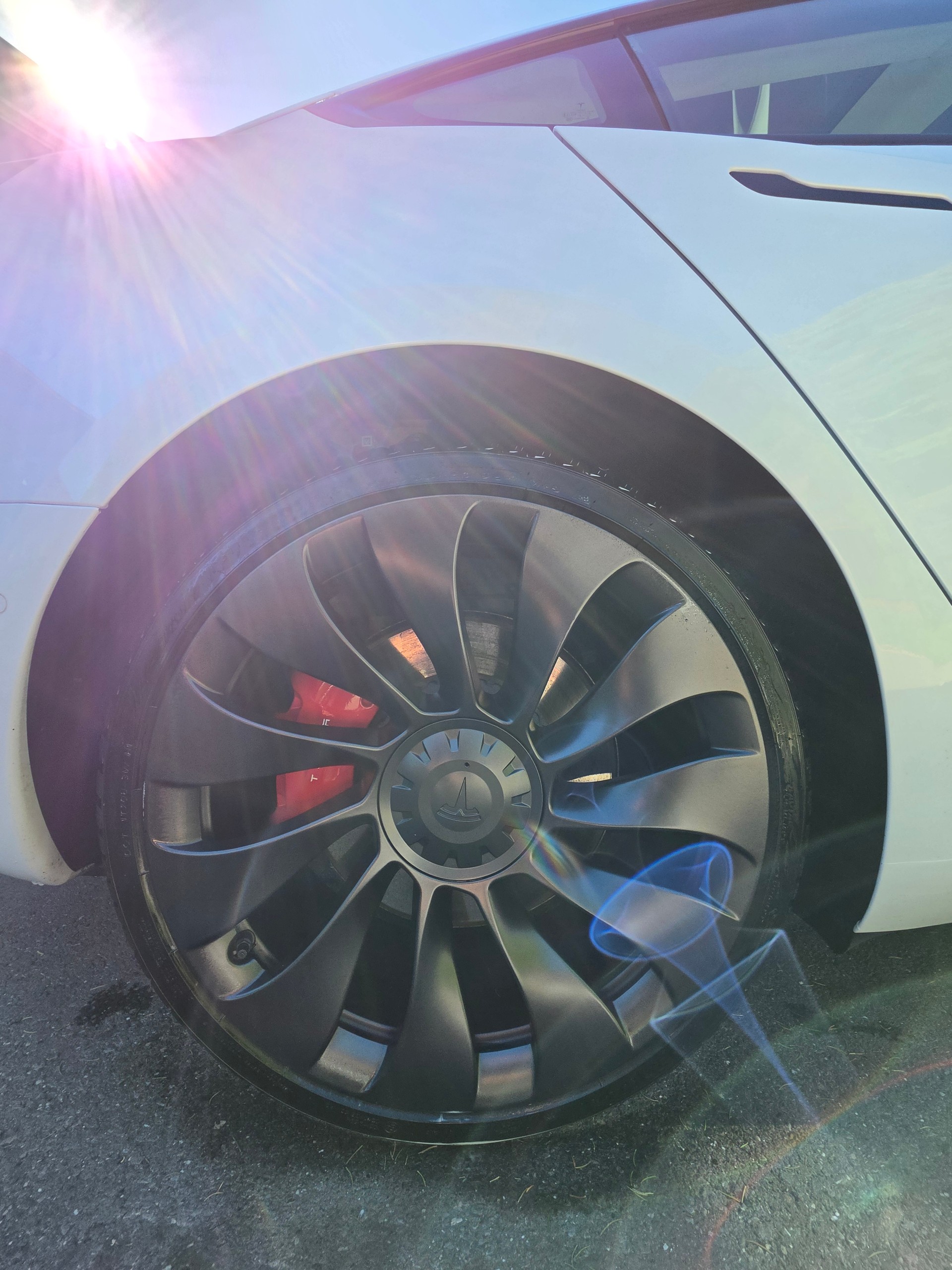TESLA Model 3 Performance Dual Motor AWD-image-18