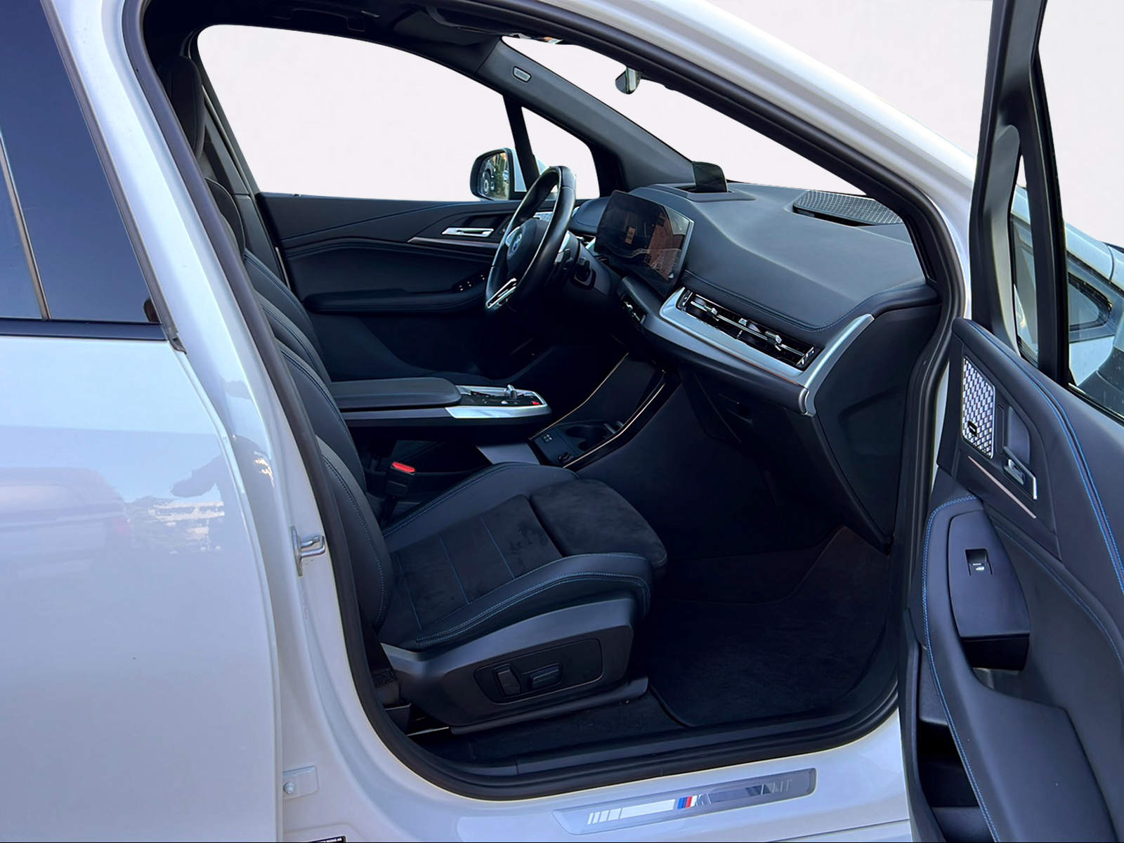 BMW 230e xDrive Active Tourer M Sport-image-9