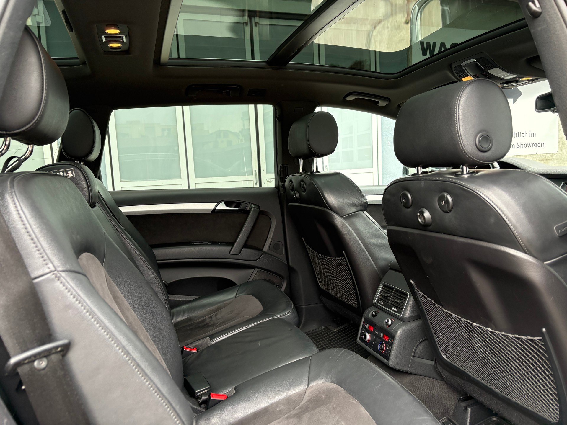 AUDI Q7 3.0 TDI quattro tiptronic S-Line-image-7