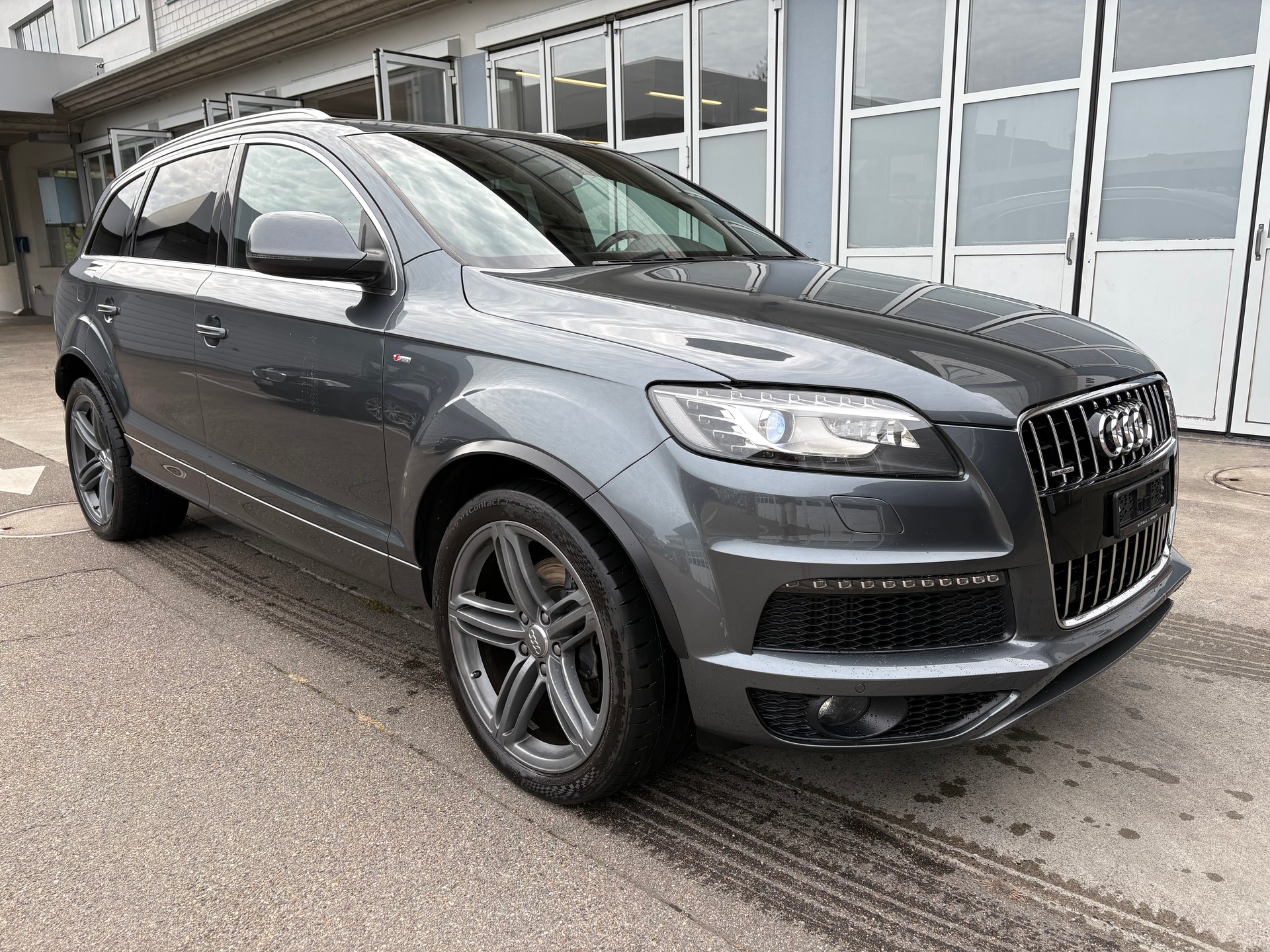 AUDI Q7 3.0 TDI quattro tiptronic S-Line-image-0