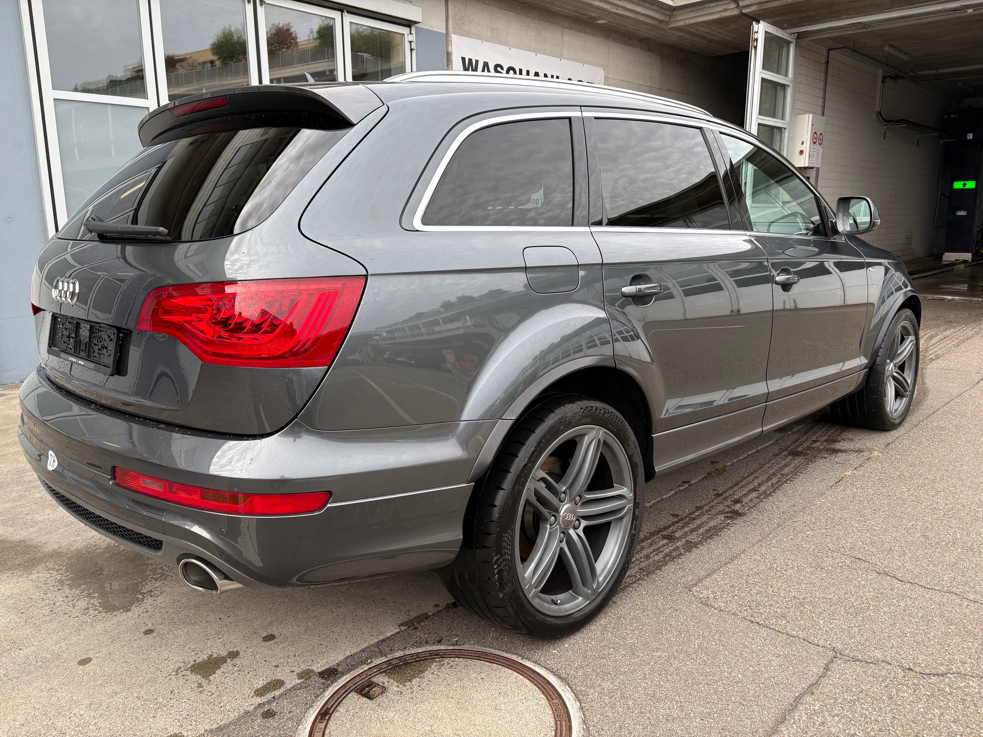 AUDI Q7 3.0 TDI quattro tiptronic S-Line-image-5