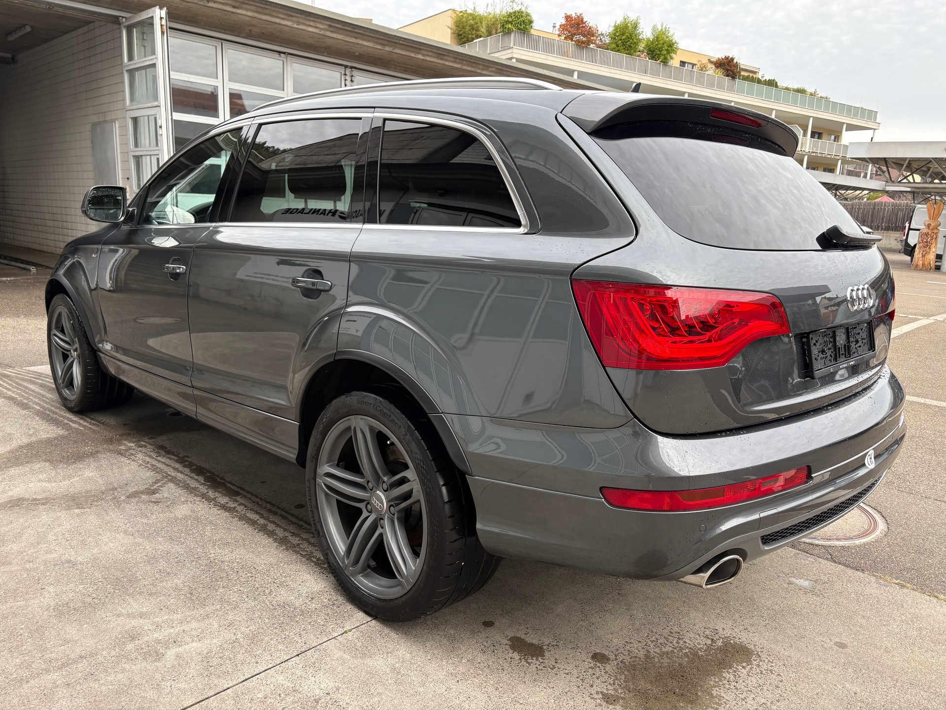 AUDI Q7 3.0 TDI quattro tiptronic S-Line-image-3