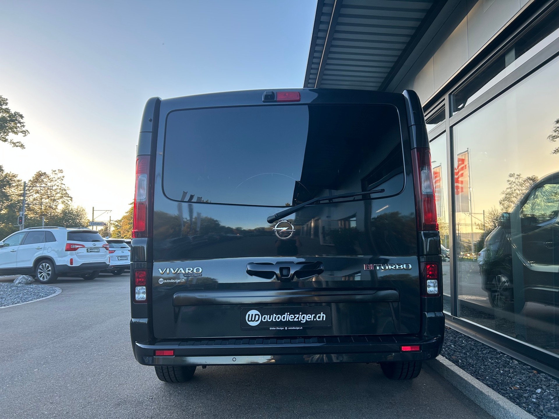OPEL Vivaro 1.6CDTI Tourer 2.7t L1H1-image-5