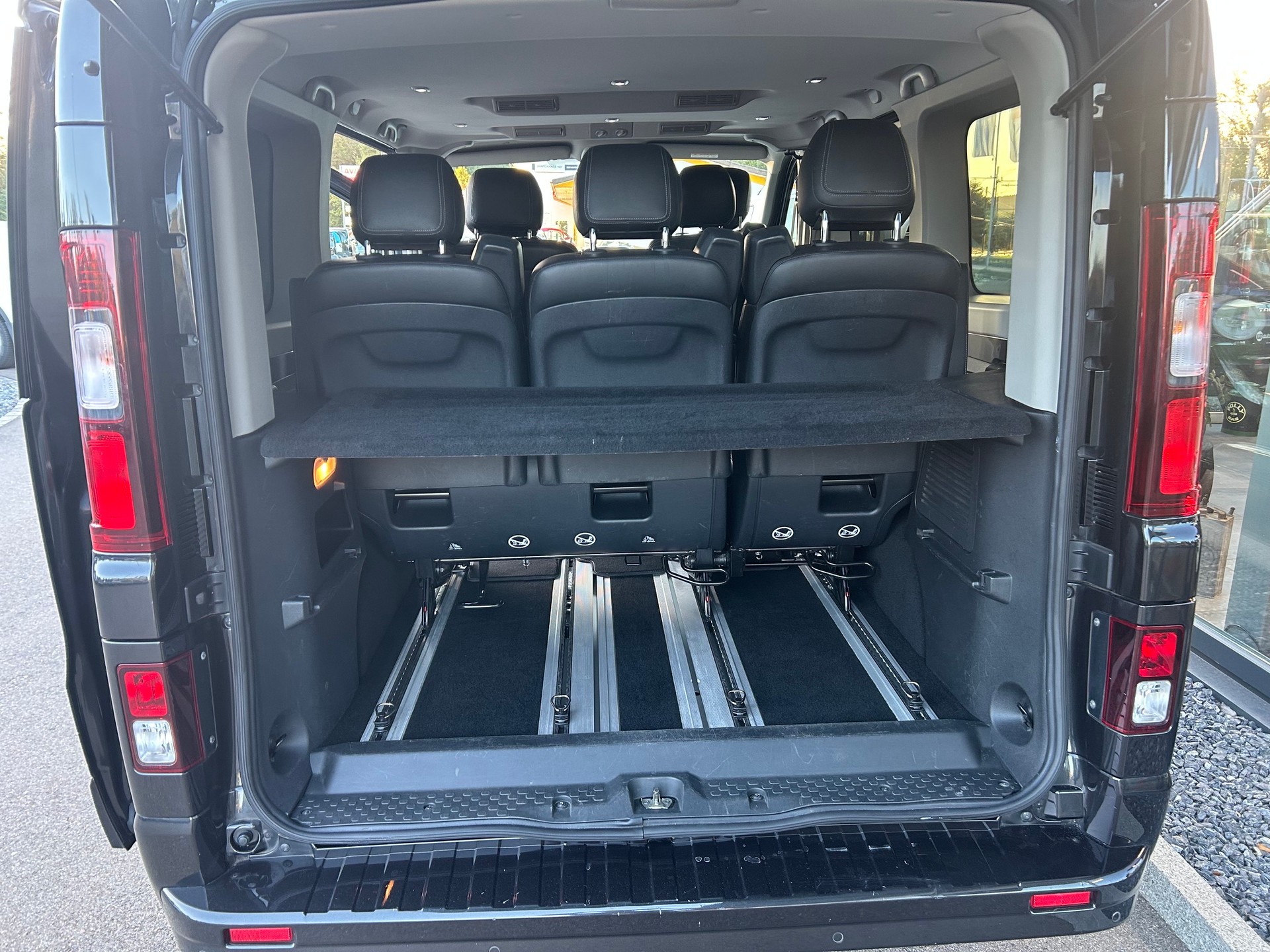 OPEL Vivaro 1.6CDTI Tourer 2.7t L1H1-image-7