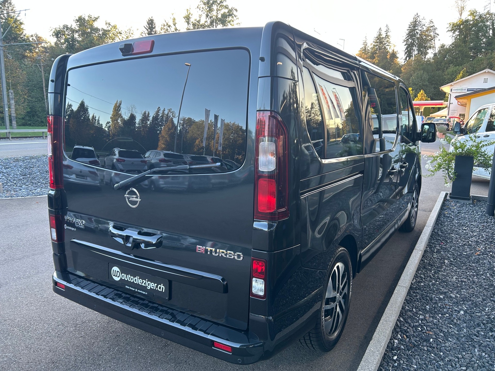 OPEL Vivaro 1.6CDTI Tourer 2.7t L1H1-image-6