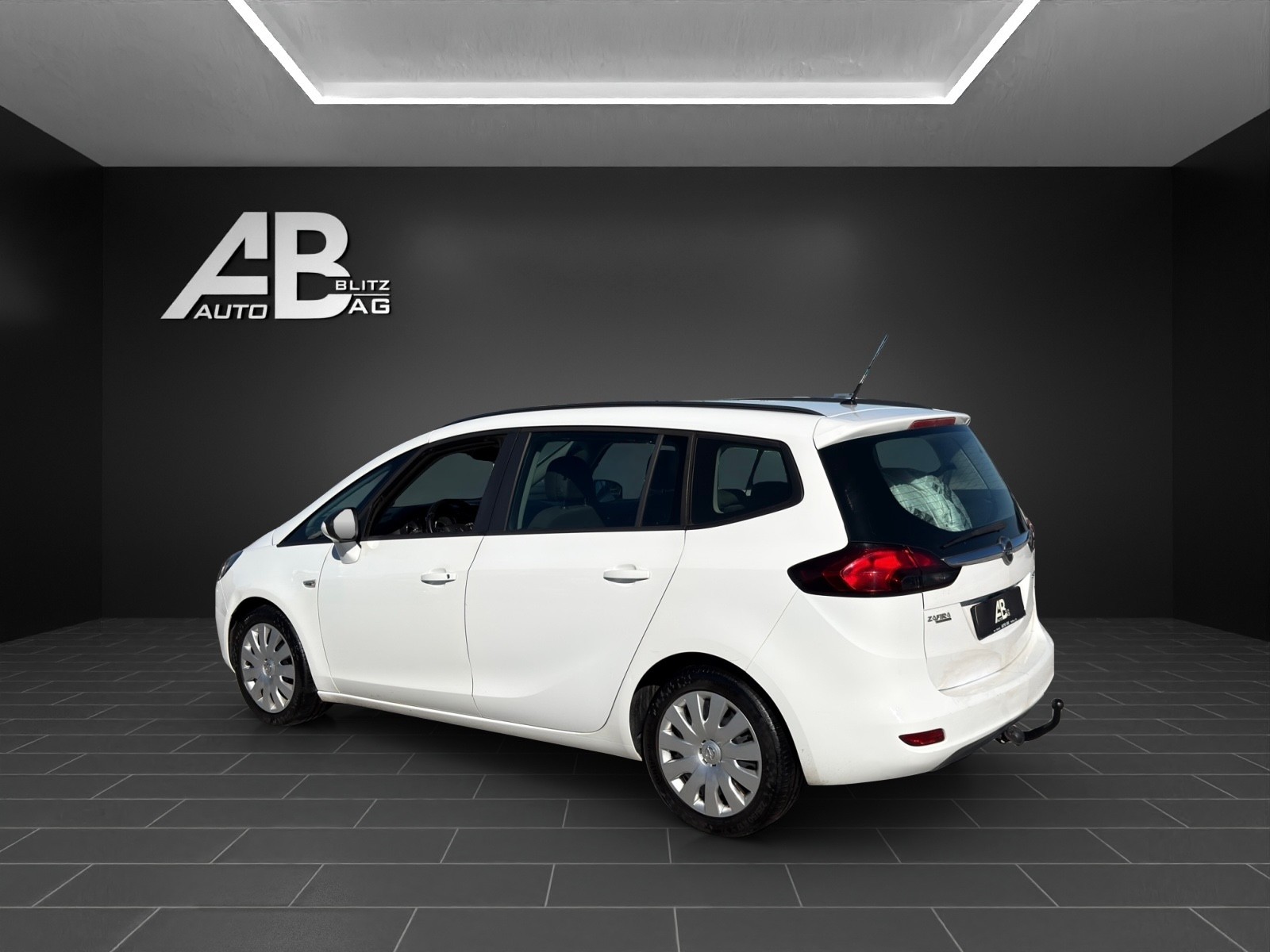 OPEL Zafira Tourer 1.4i 16V Enjoy-image-2