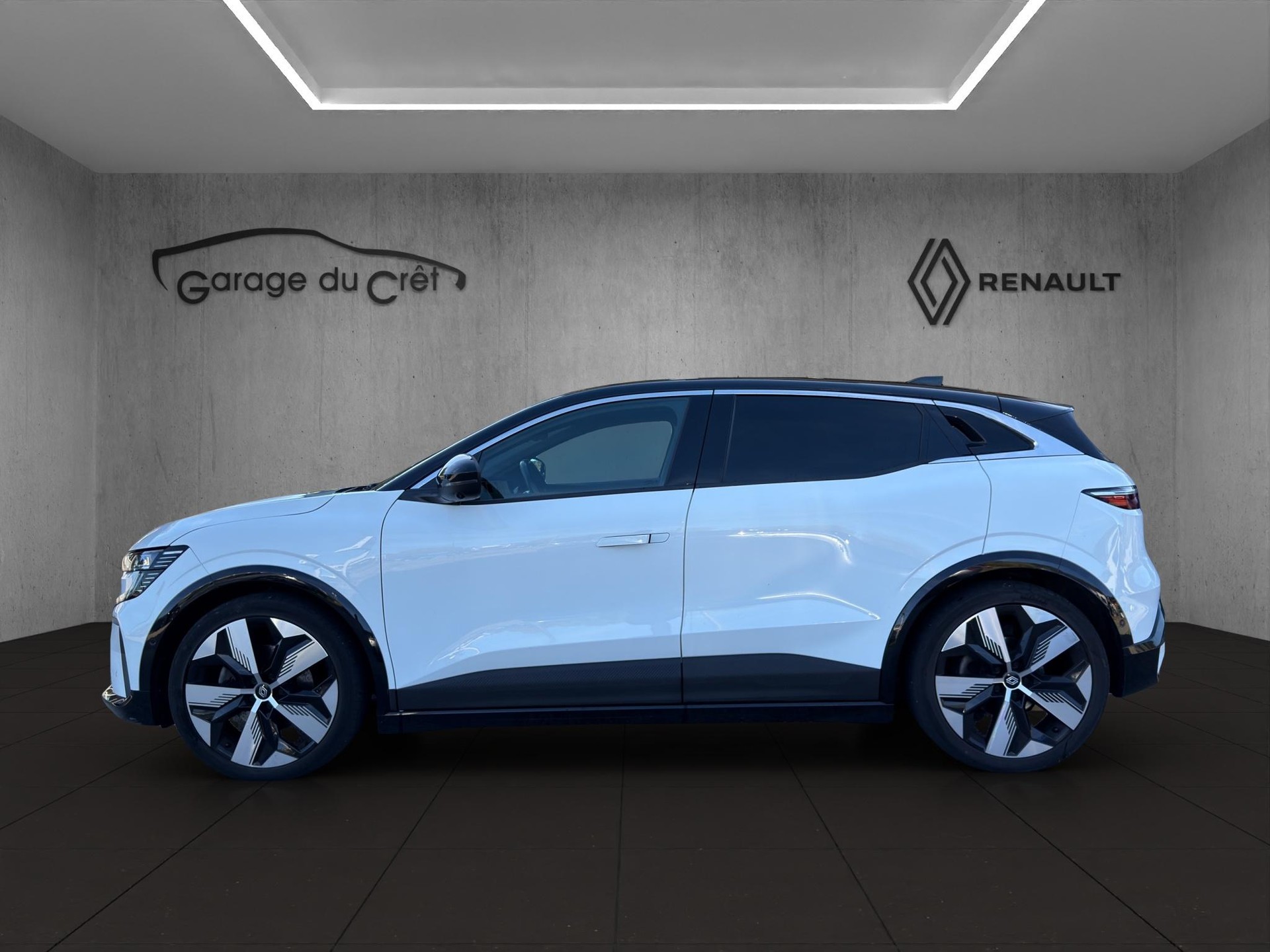 RENAULT Mégane E-Tech techno-image-1