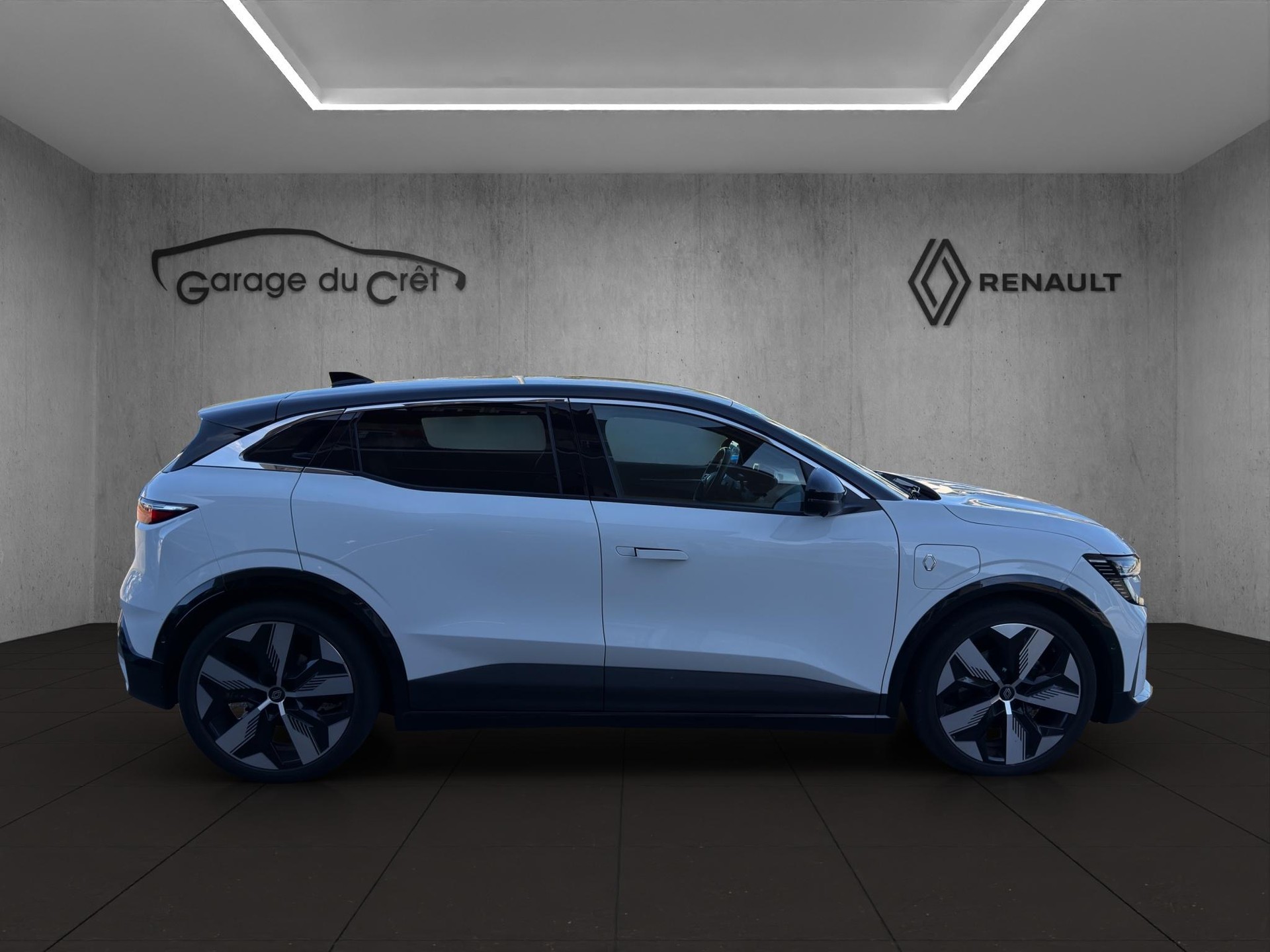 RENAULT Mégane E-Tech techno-image-5
