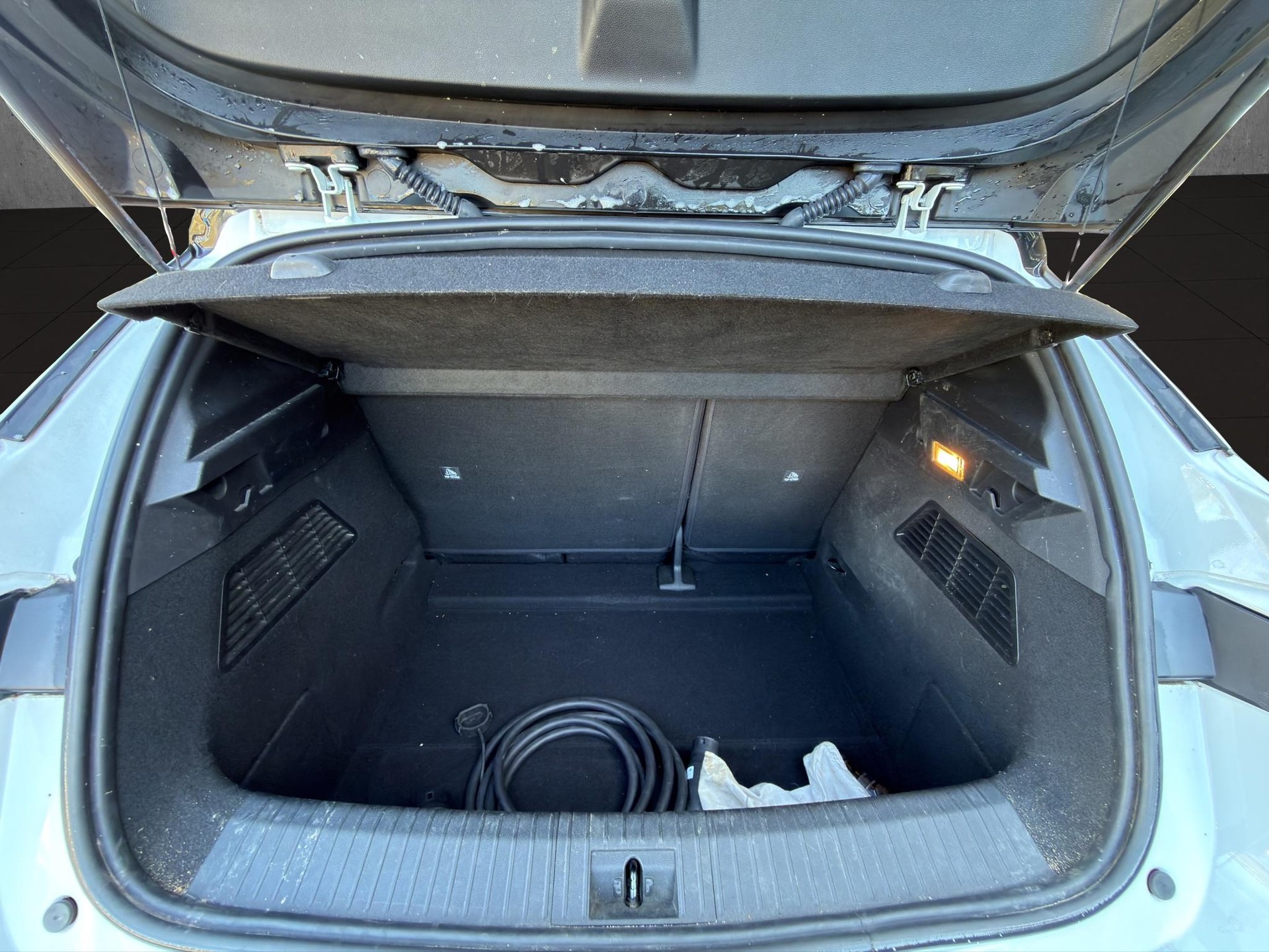RENAULT Mégane E-Tech techno-image-11