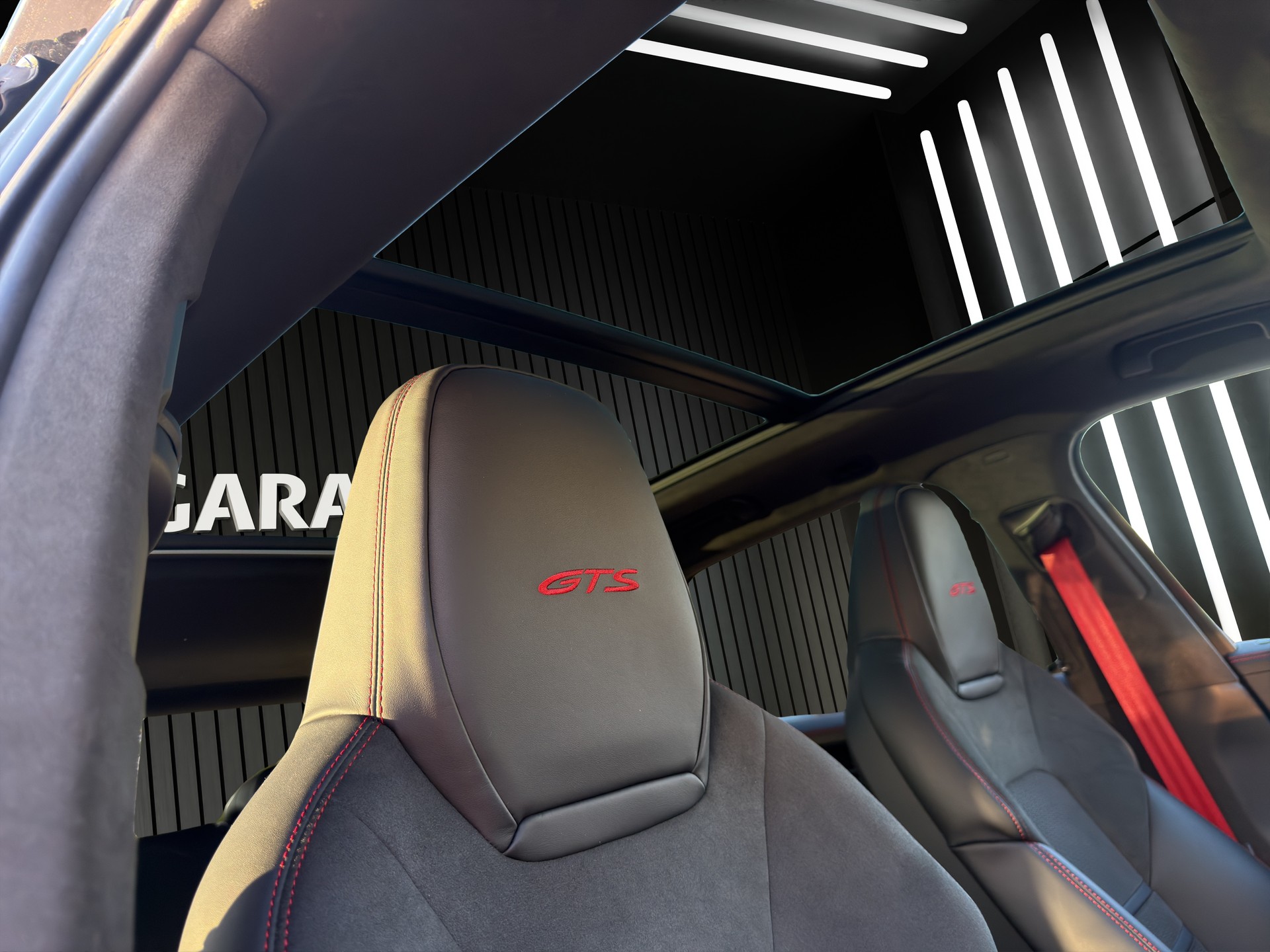 PORSCHE Cayenne GTS-image-17